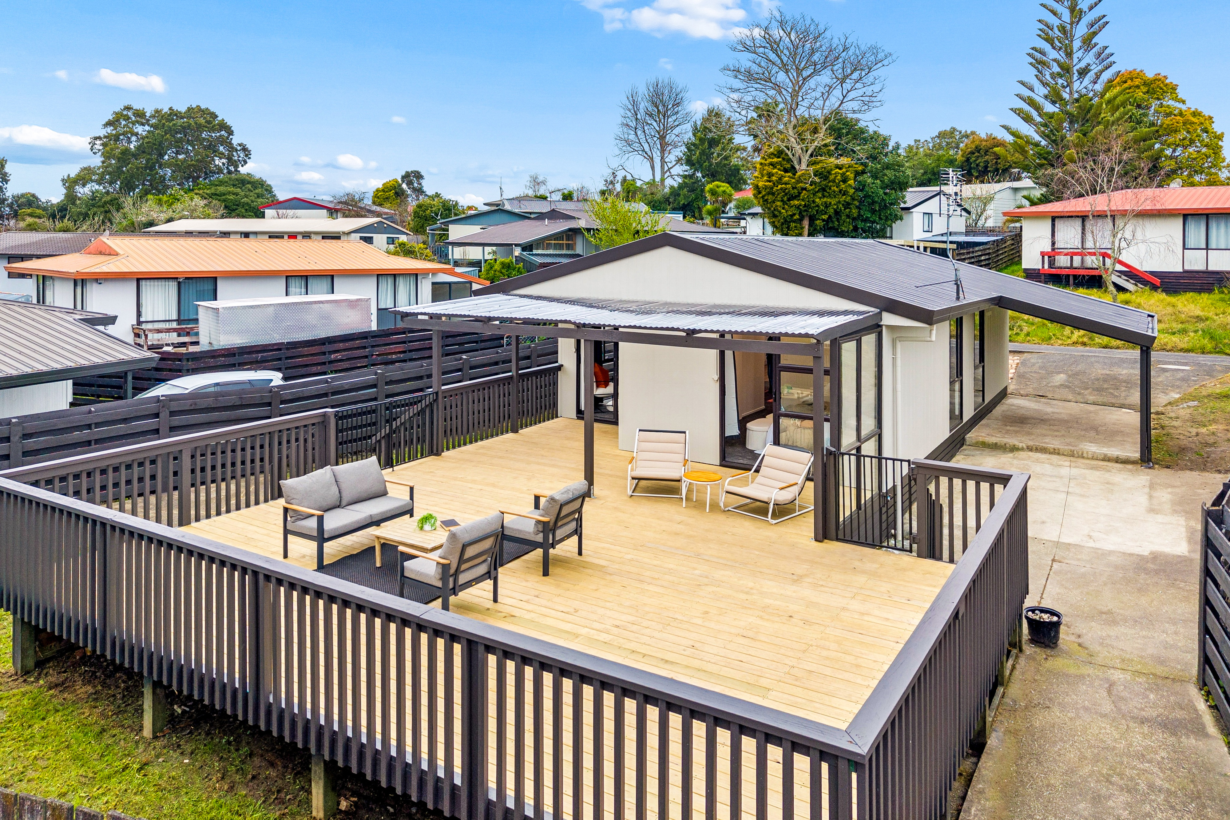 2/74 Parrs Cross Road, Henderson