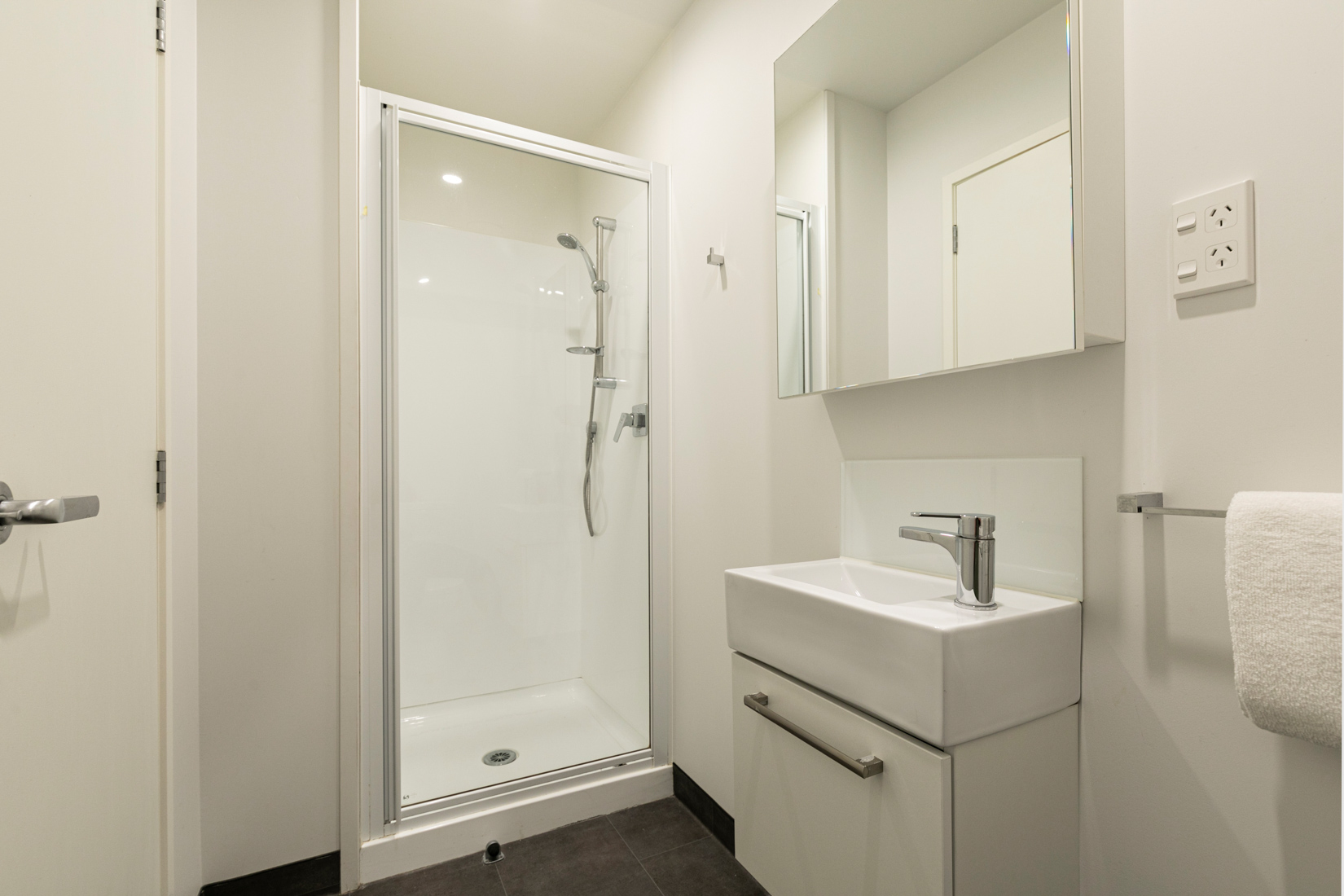 301B/160 Hobsonville Point Road, Hobsonville NZ