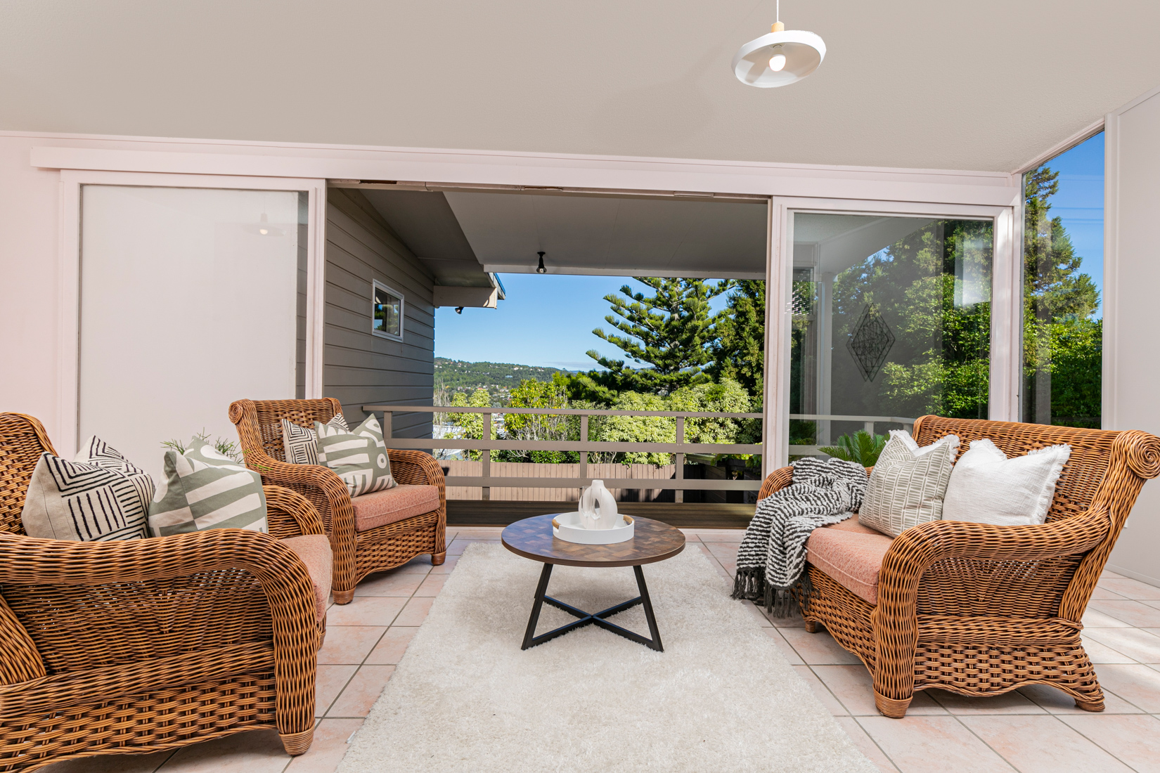 71 Pleasant Road, Glen Eden