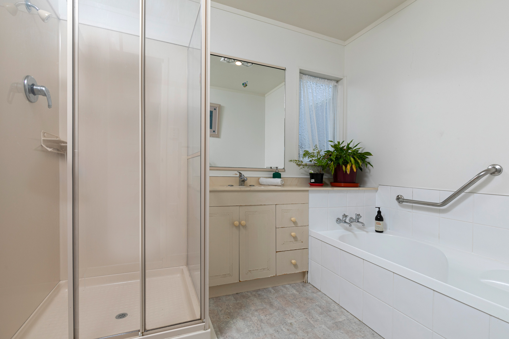 14 Miriam Corban Heights, Henderson Heights