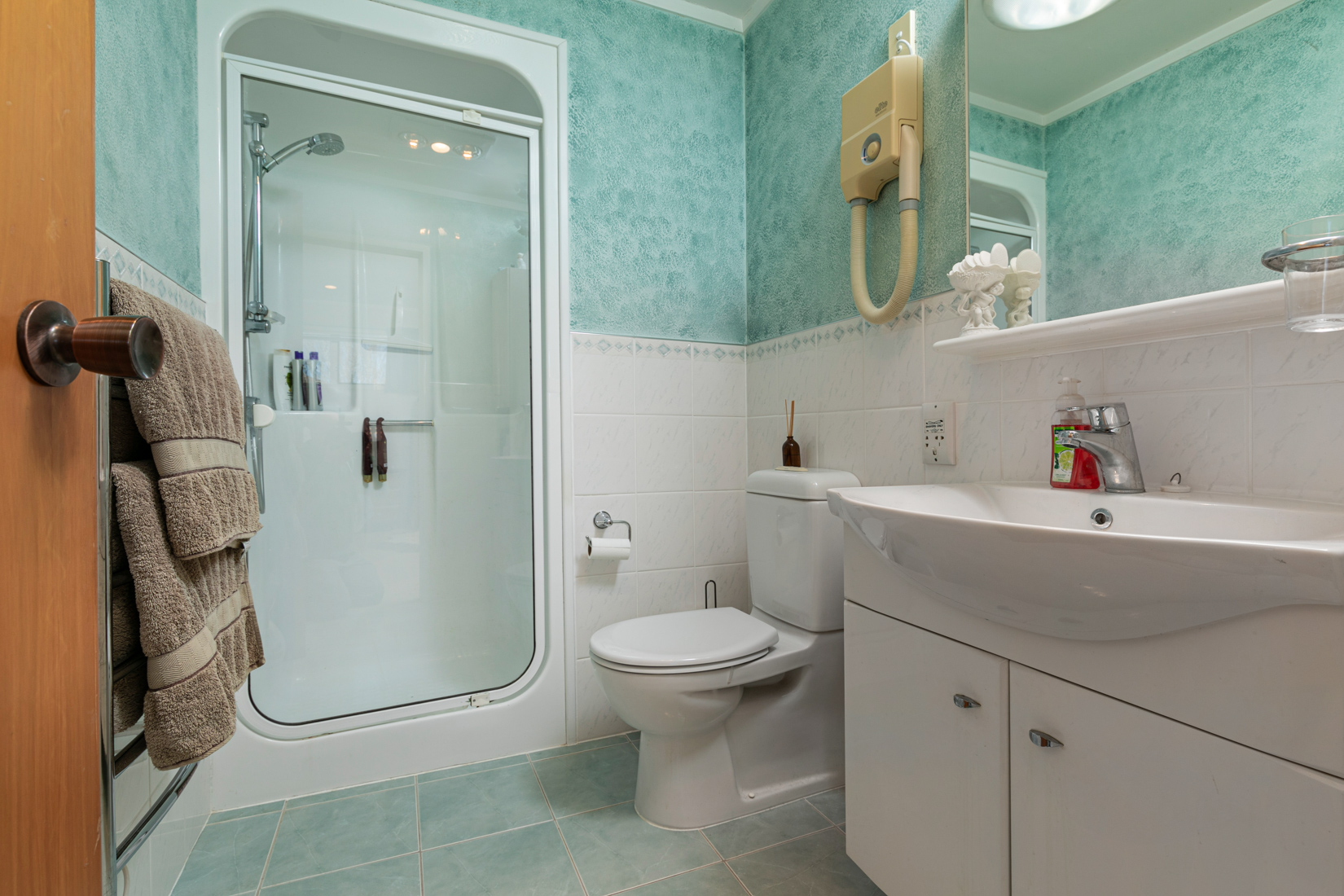 56 Rosewarne Crescent, Glendene