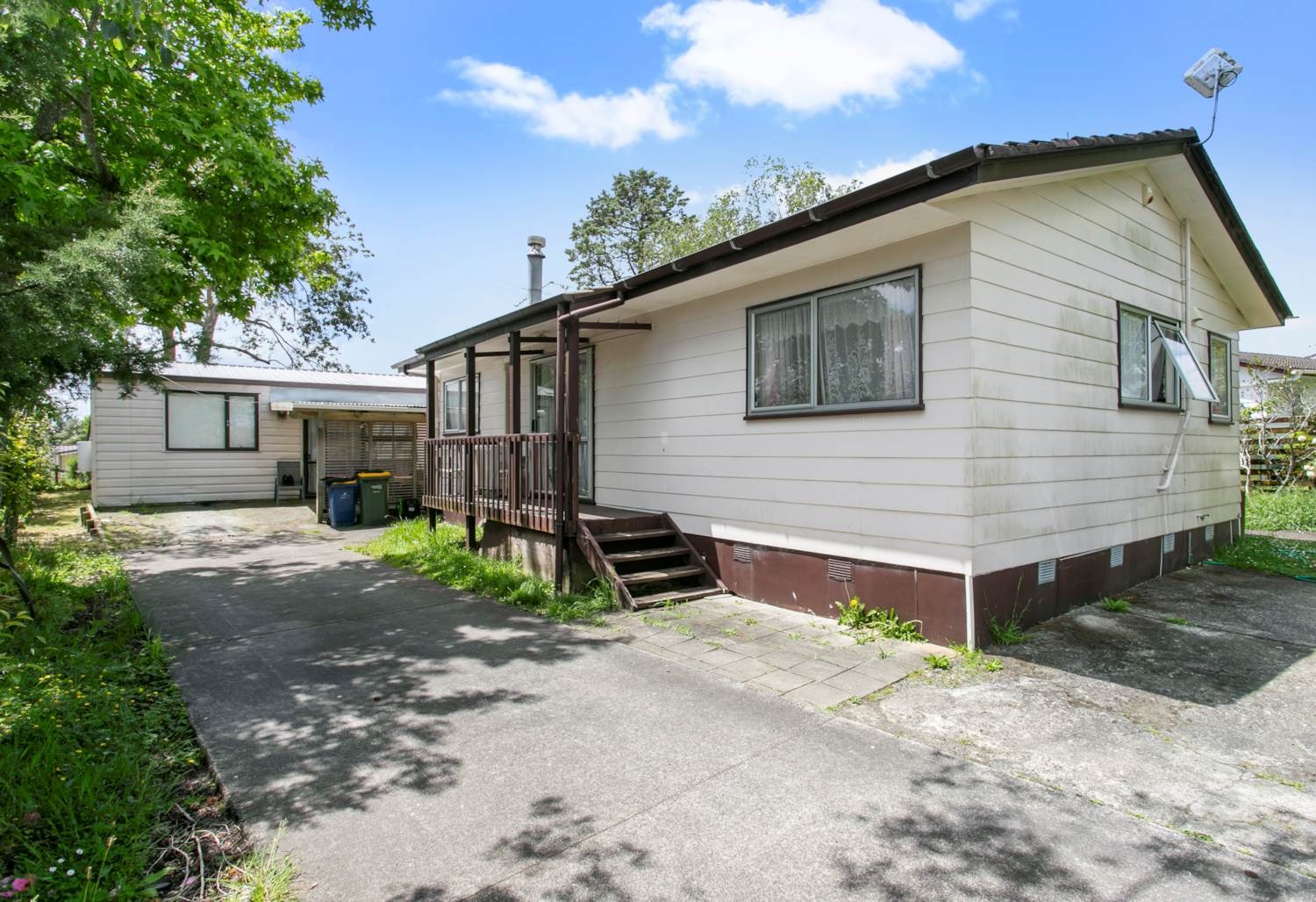 7 Silverstone Henderson_0