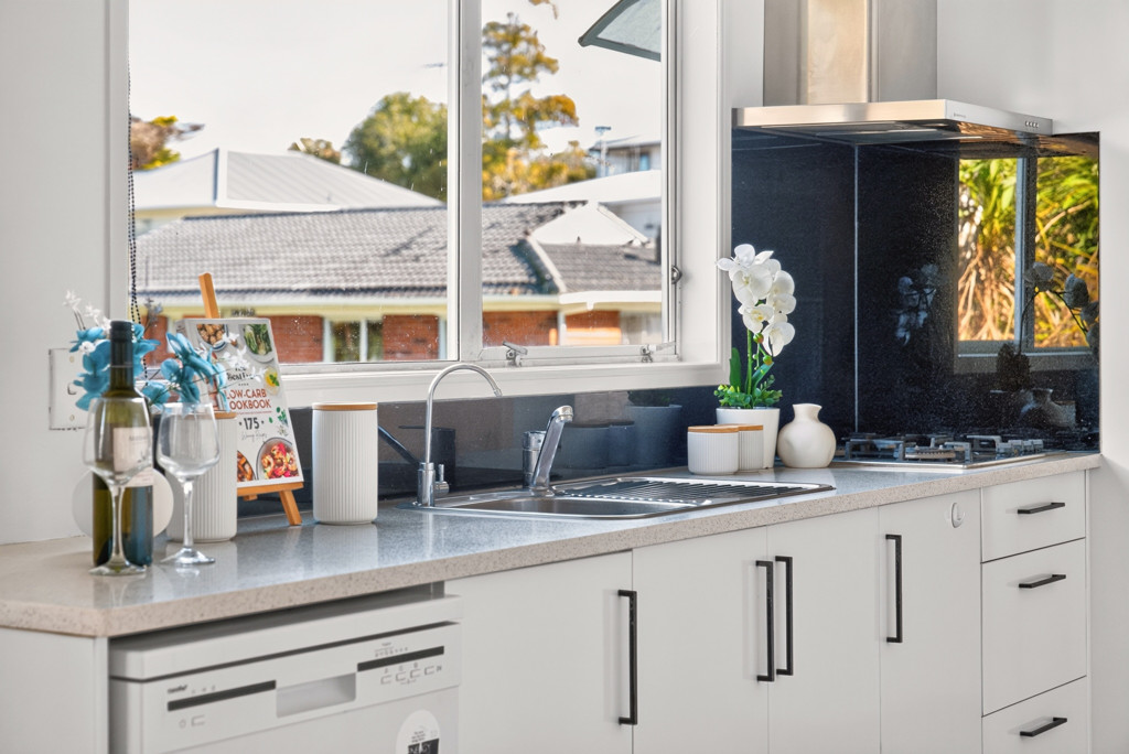 2/35A Woodglen Road, Glen Eden