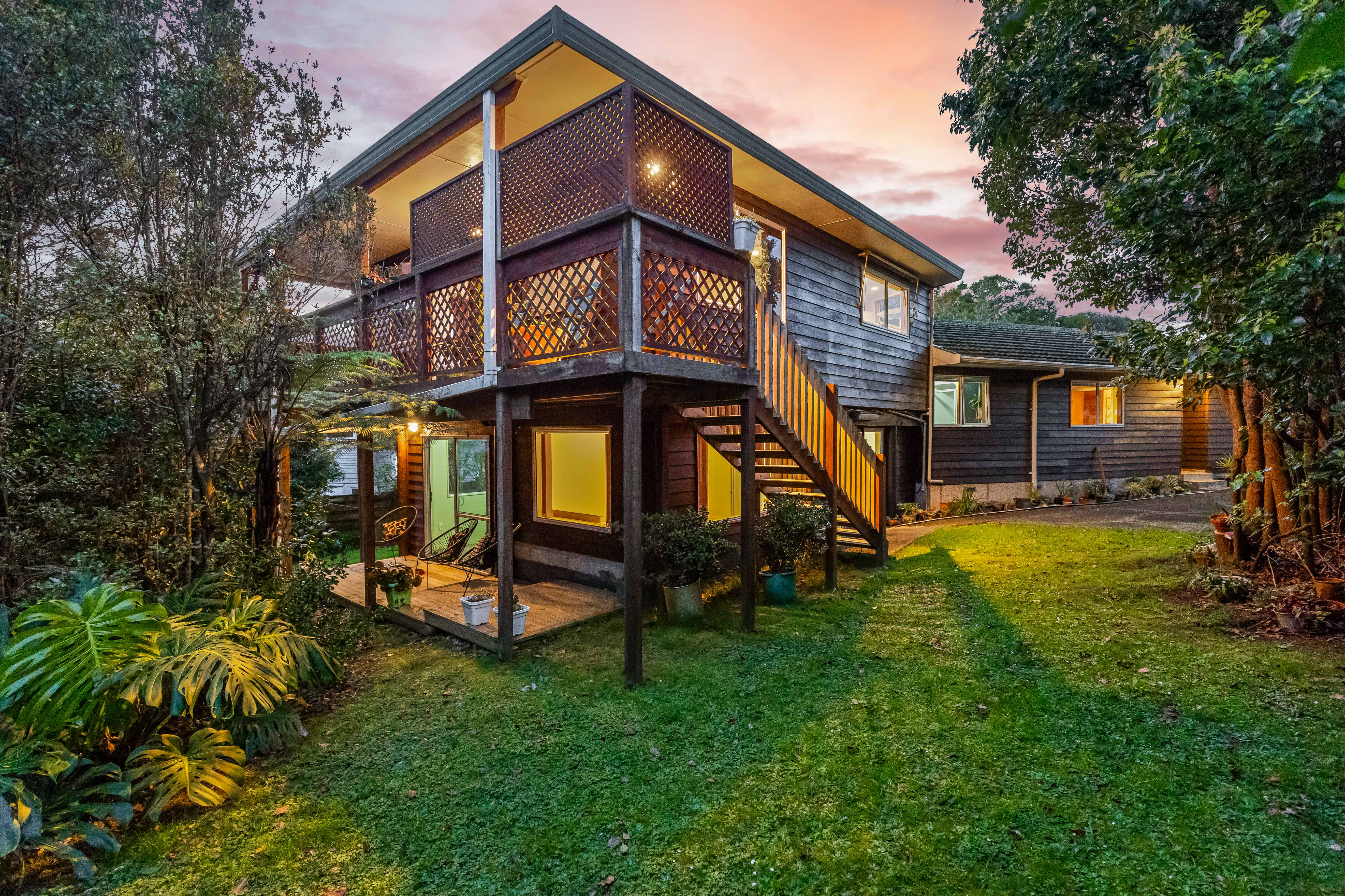 24 Kaurilands Road, Titirangi