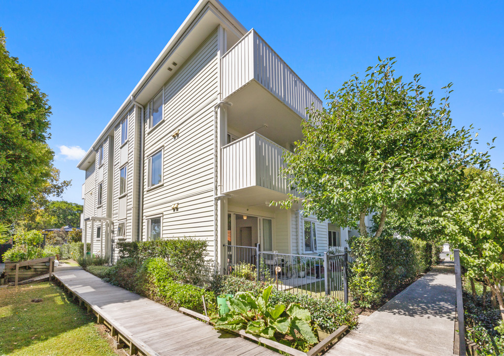 G10/21B Swanson Road, Henderson