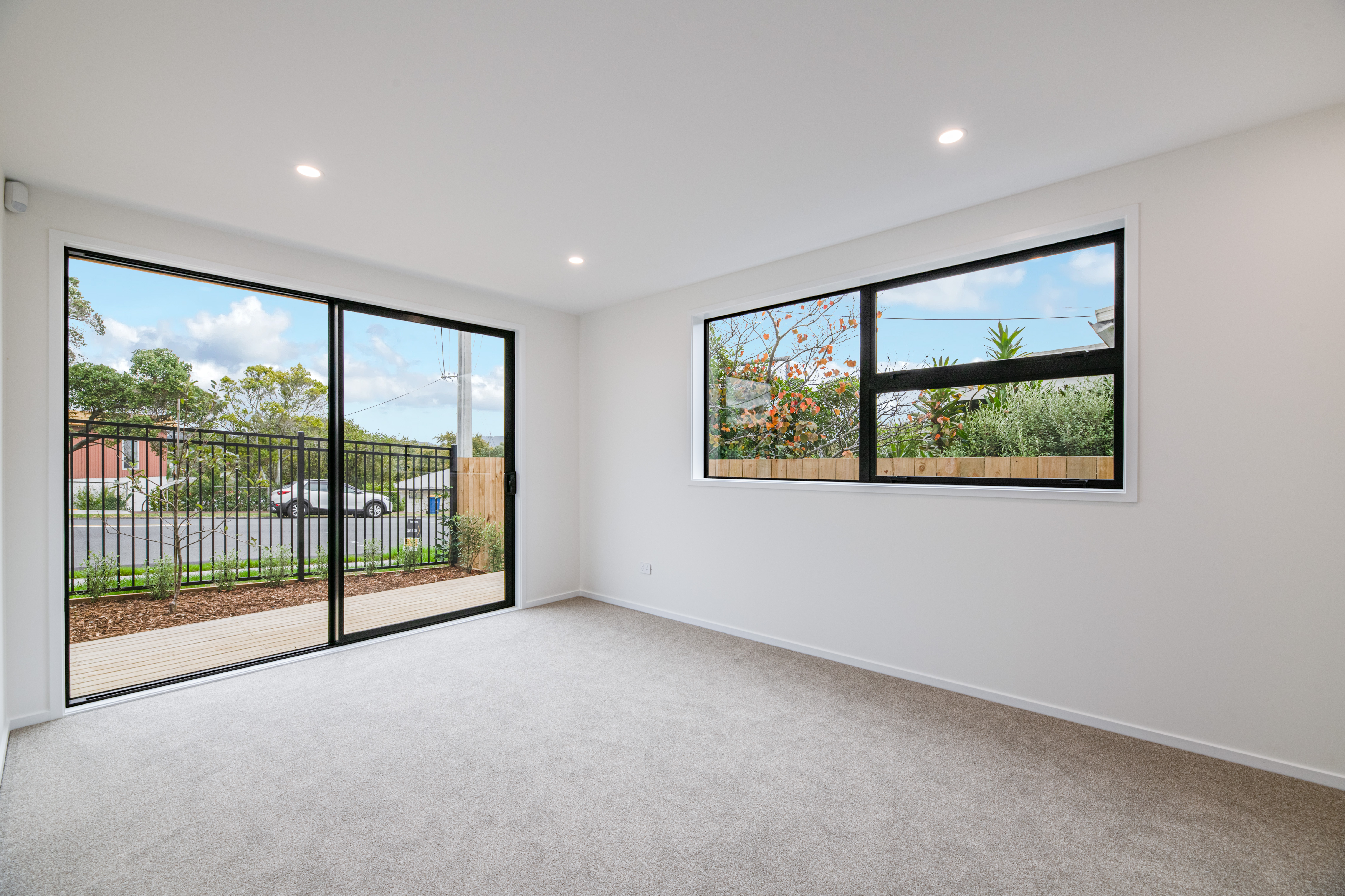 1/71 West Coast Road, Glen Eden