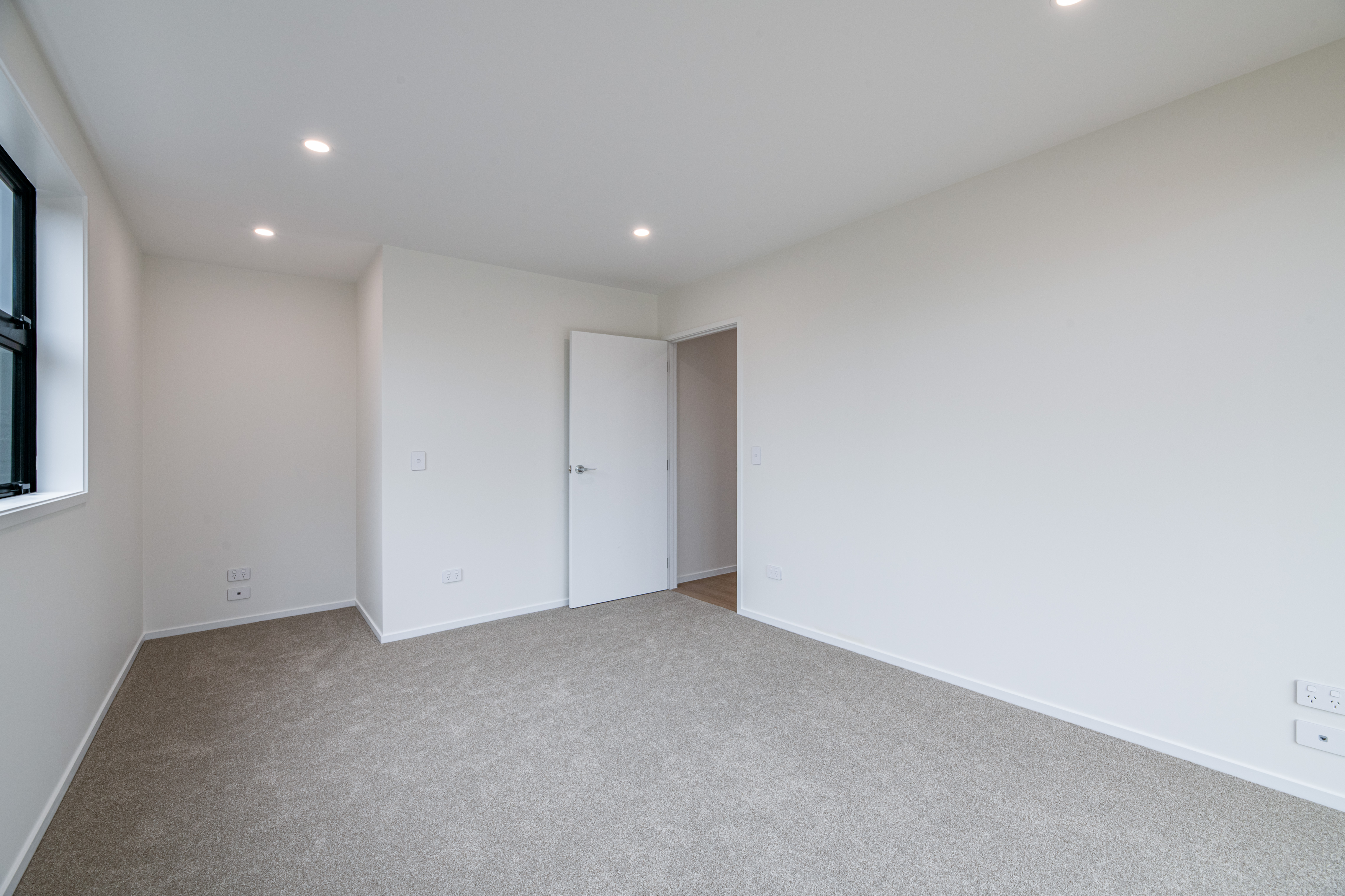 1/71 West Coast Road, Glen Eden