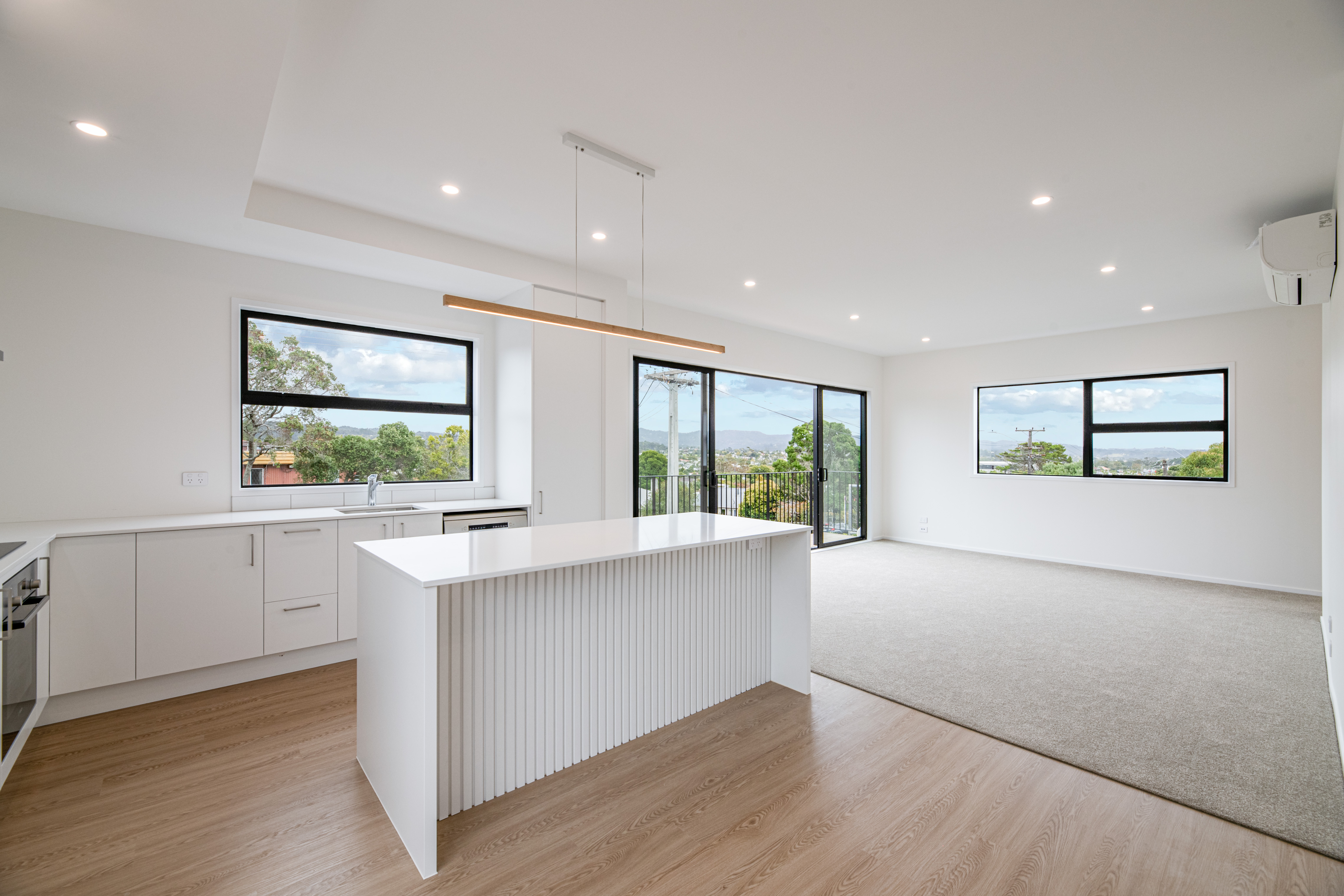 1/71 West Coast Road, Glen Eden