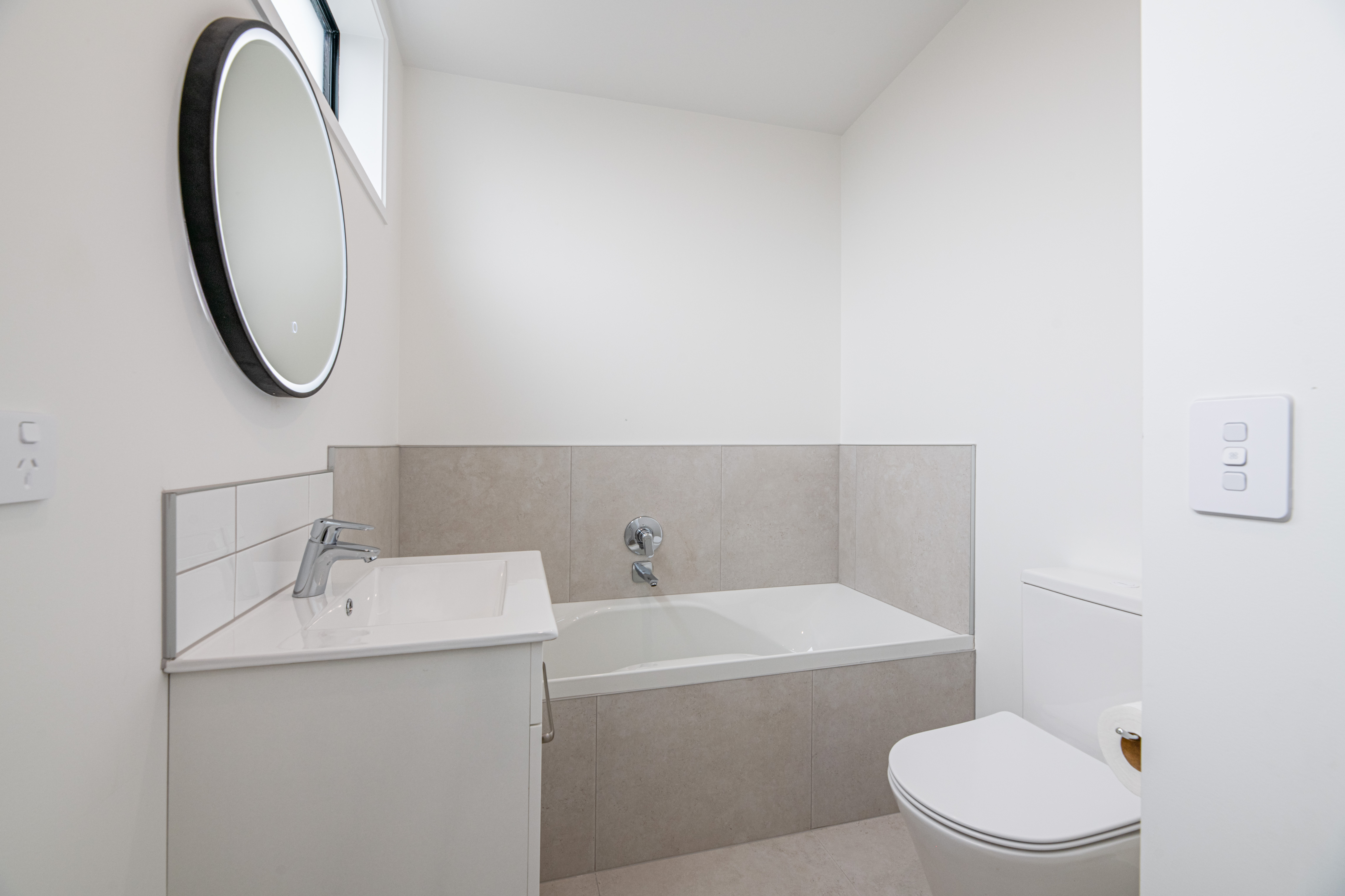 1/71 West Coast Road, Glen Eden