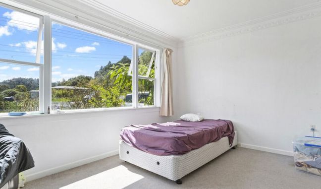 6 Grendon Road, Titirangi NZ