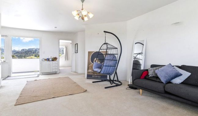 6 Grendon Road, Titirangi NZ