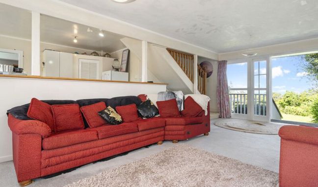 6 Grendon Road, Titirangi NZ