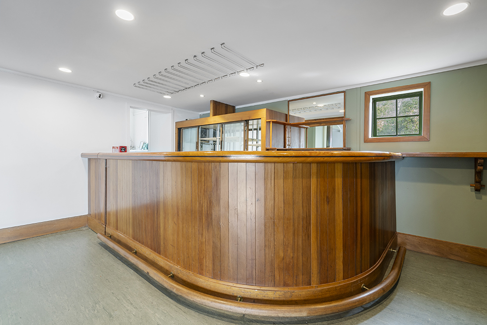 473 Scenic Drive, Waiatarua