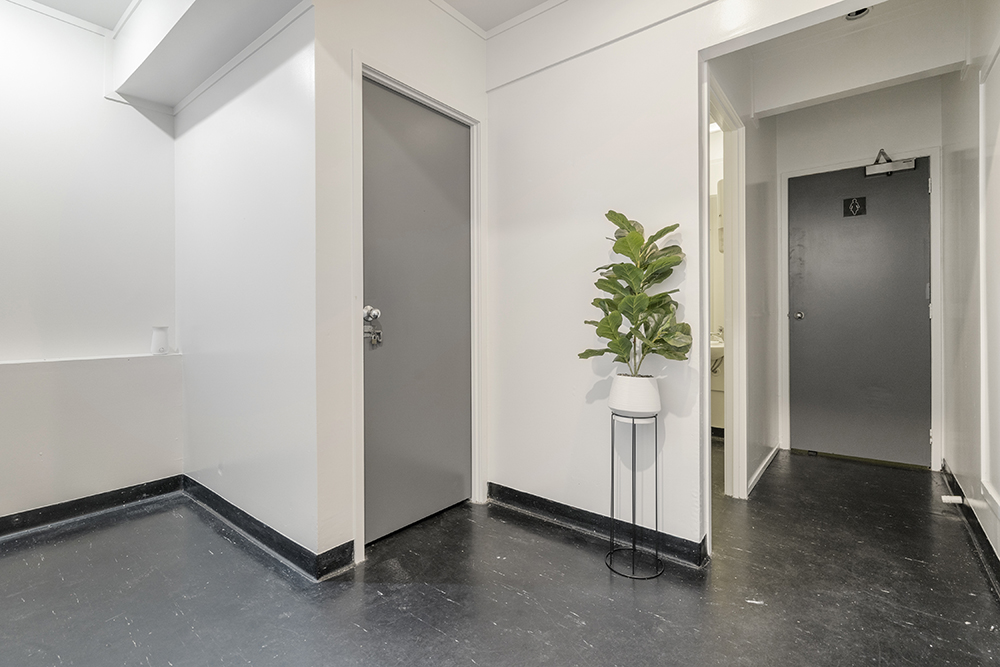 473 Scenic Drive, Waiatarua