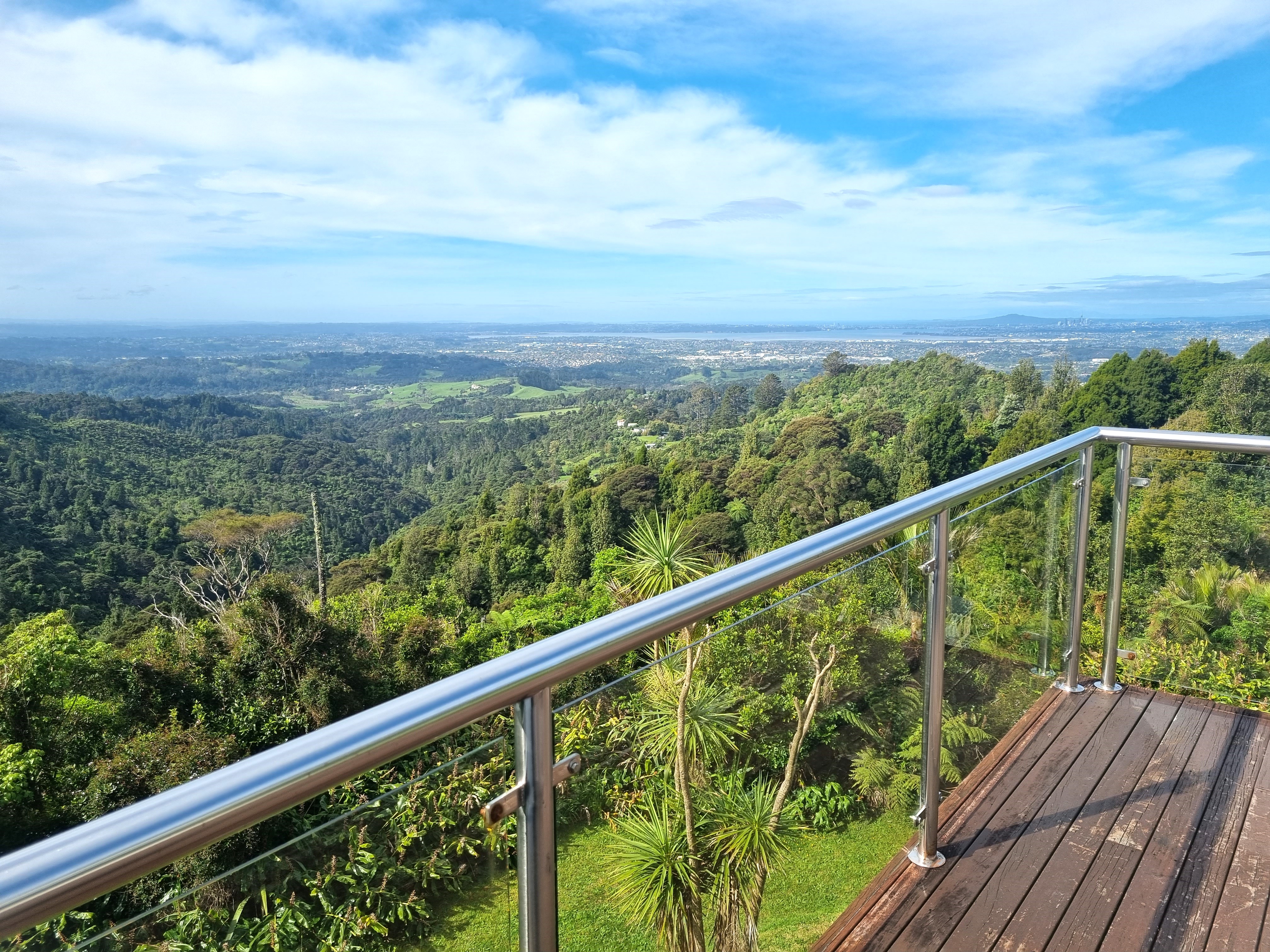 473 Scenic Drive, Waiatarua