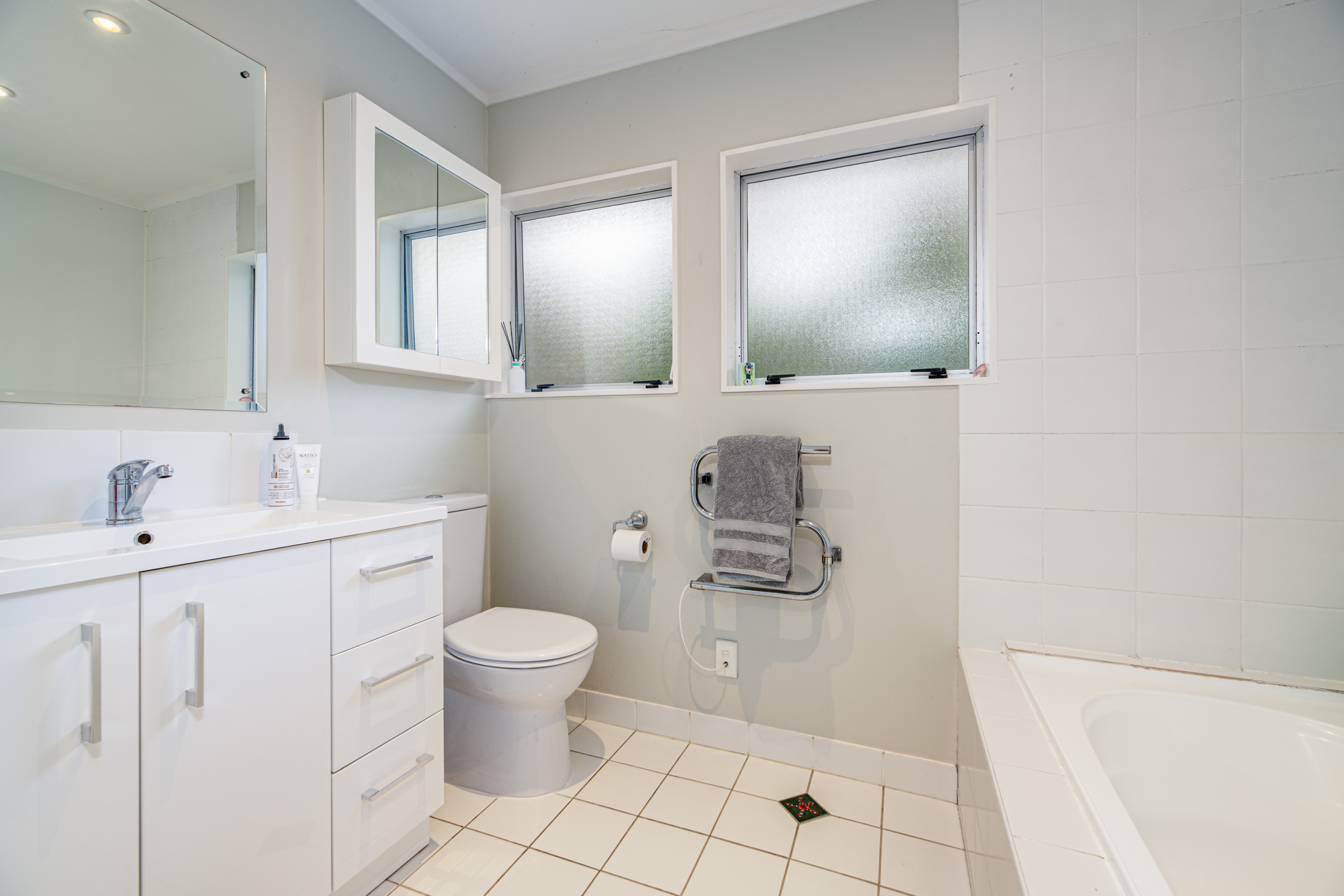 1/22 Wirihana Road, Titirangi