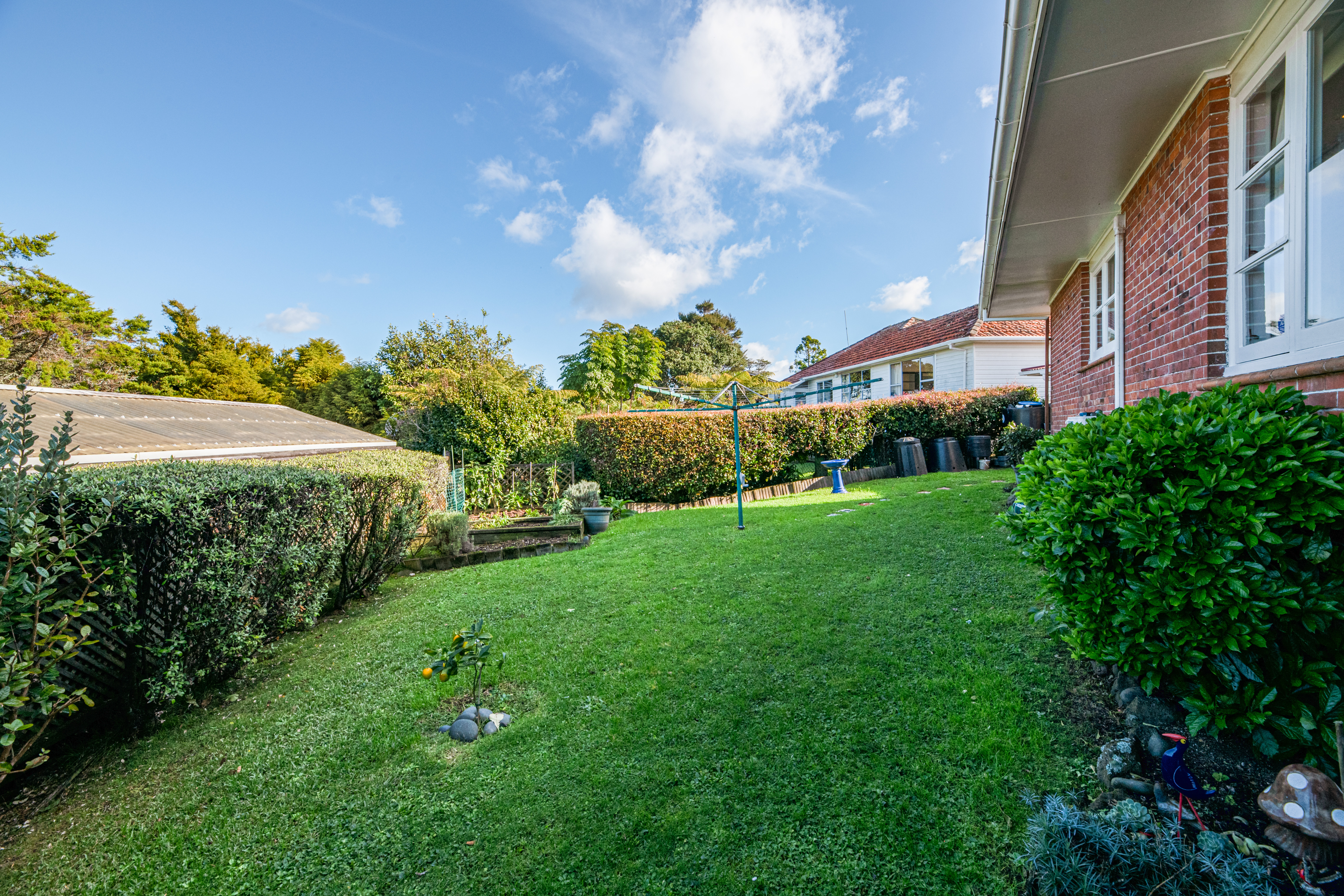 8 Ava Avenue, Titirangi