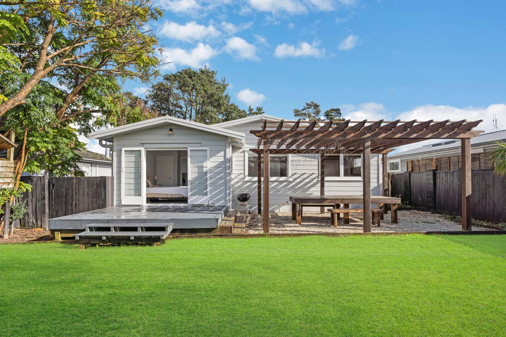 84 Millbrook Road, Henderson