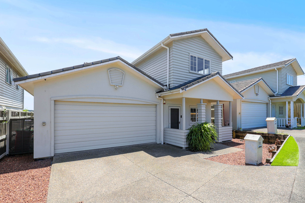 16 Mulvaney Crescent, Henderson