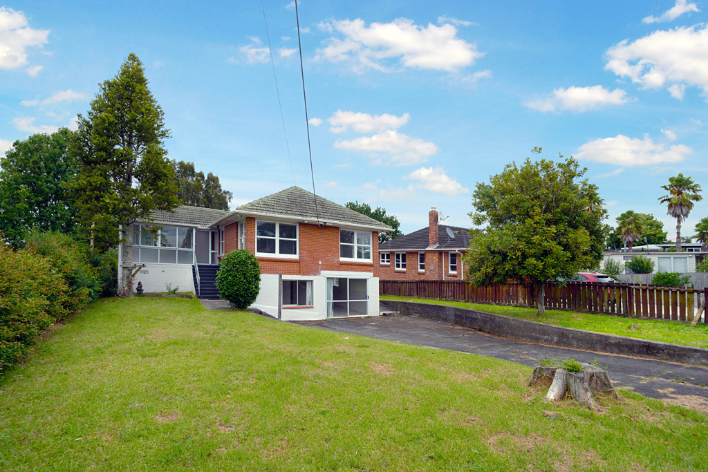 41 Royal Road, Massey