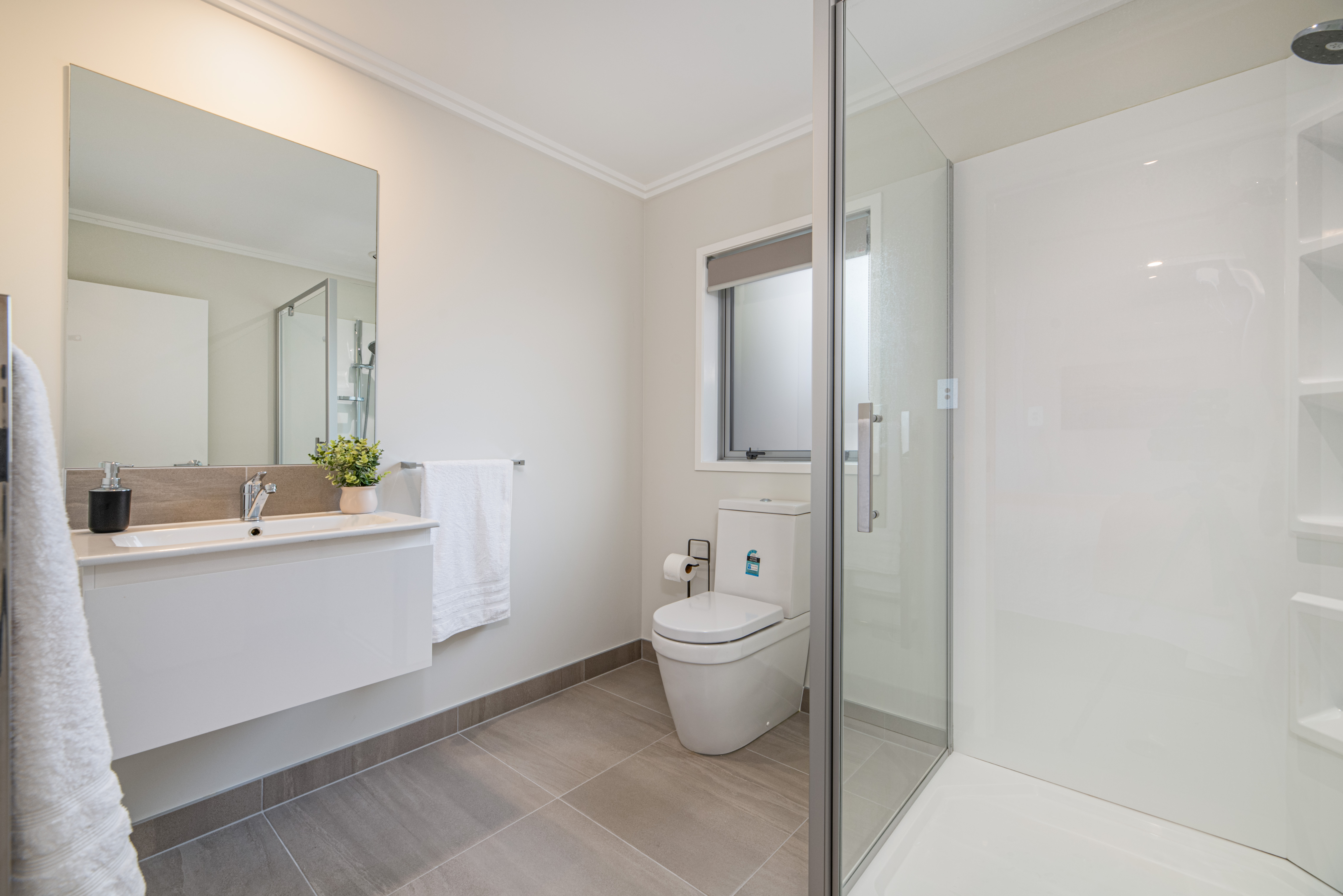 16a Pine Avenue, Henderson