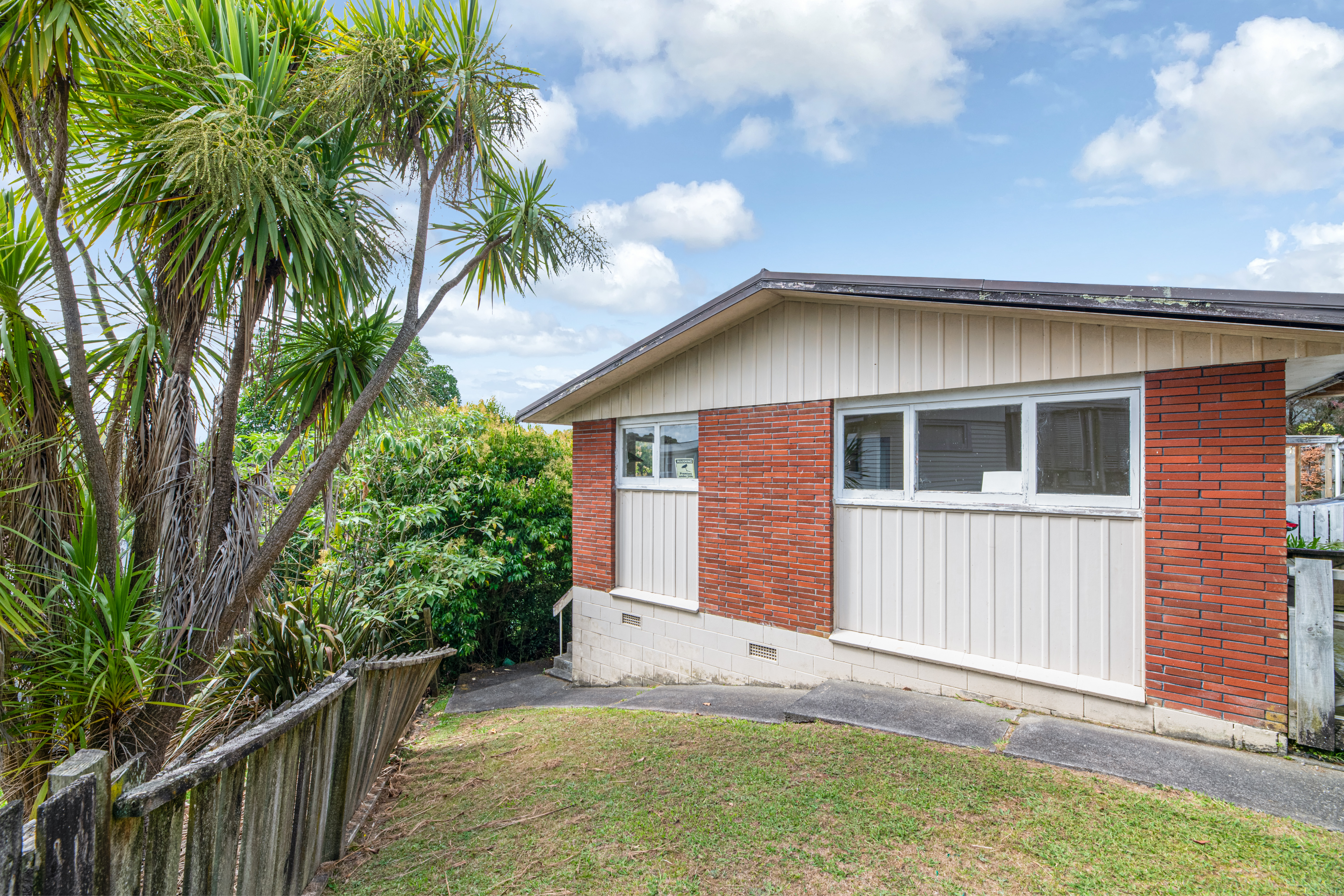 1/2 Kashmir Road, Glen Eden