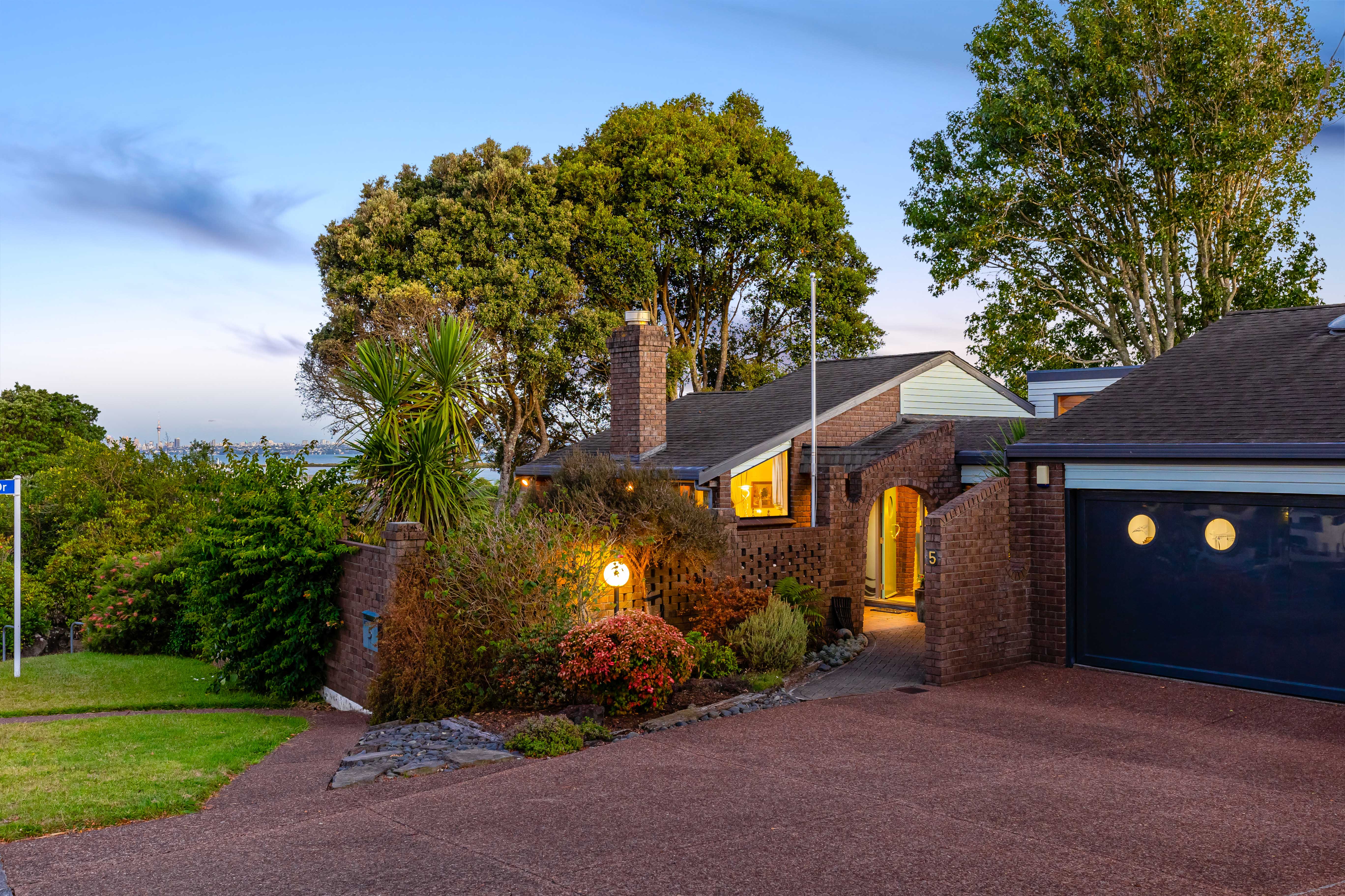 5 Clearwater Cove, West Harbour NZ