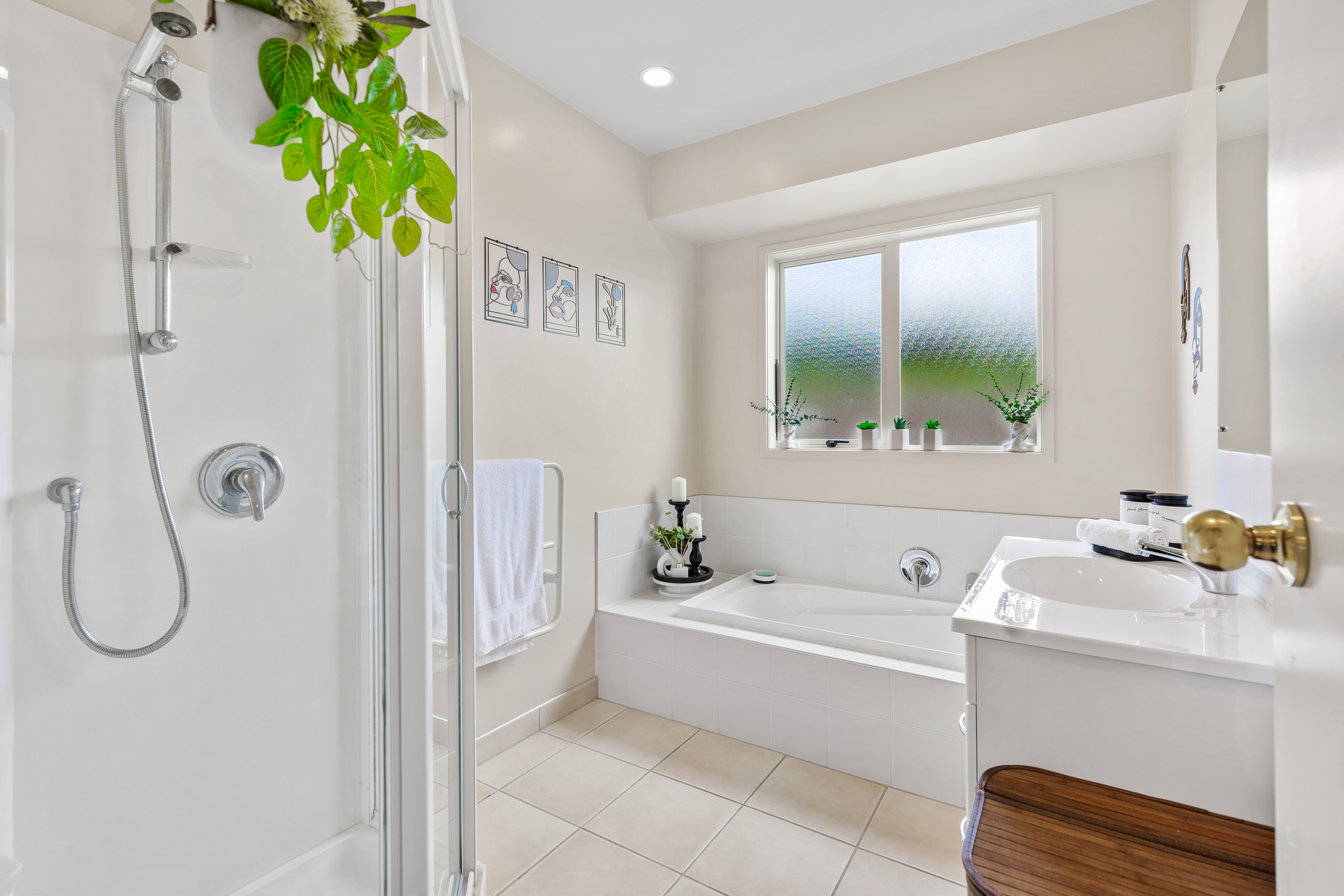 8 Toledo Avenue, Henderson Heights NZ