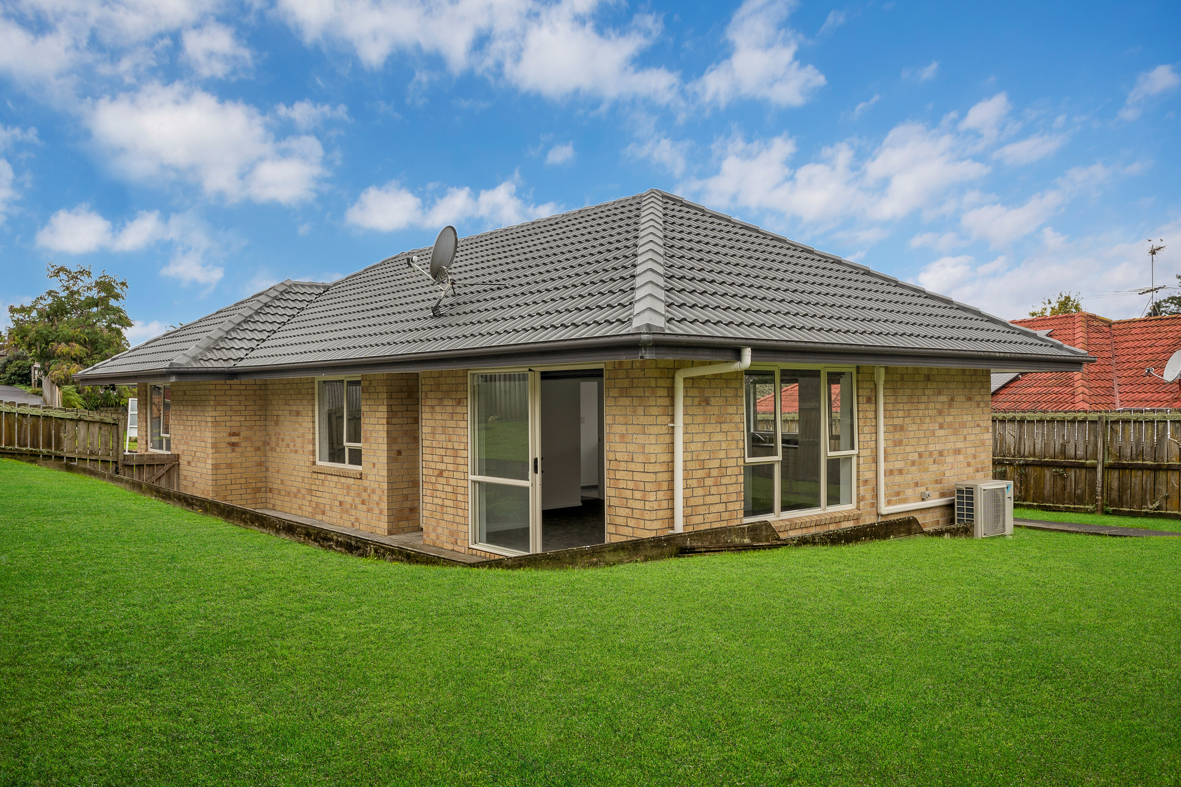 17 Cretian Crescent, Henderson