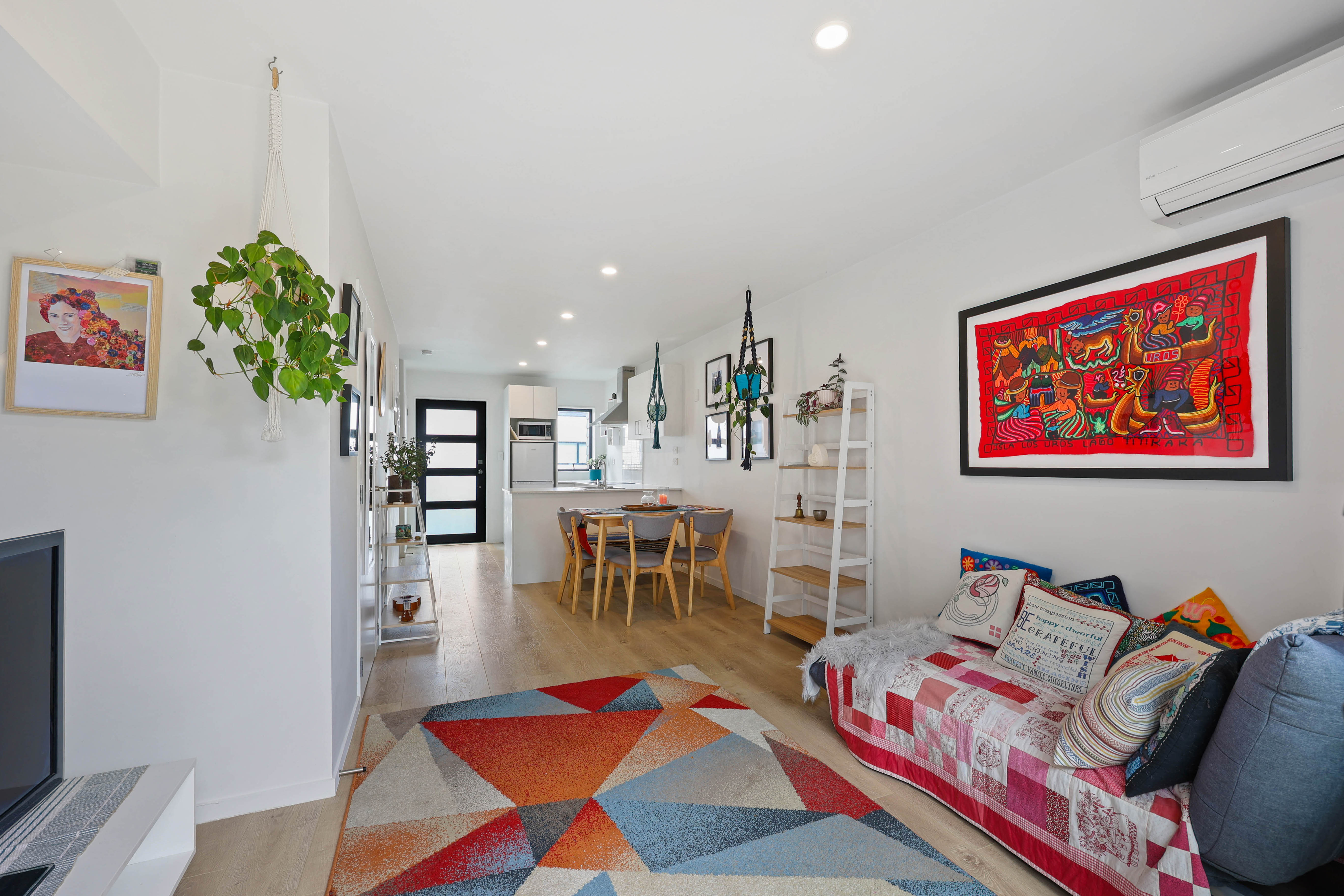 3/6 South Pacific Place, Henderson