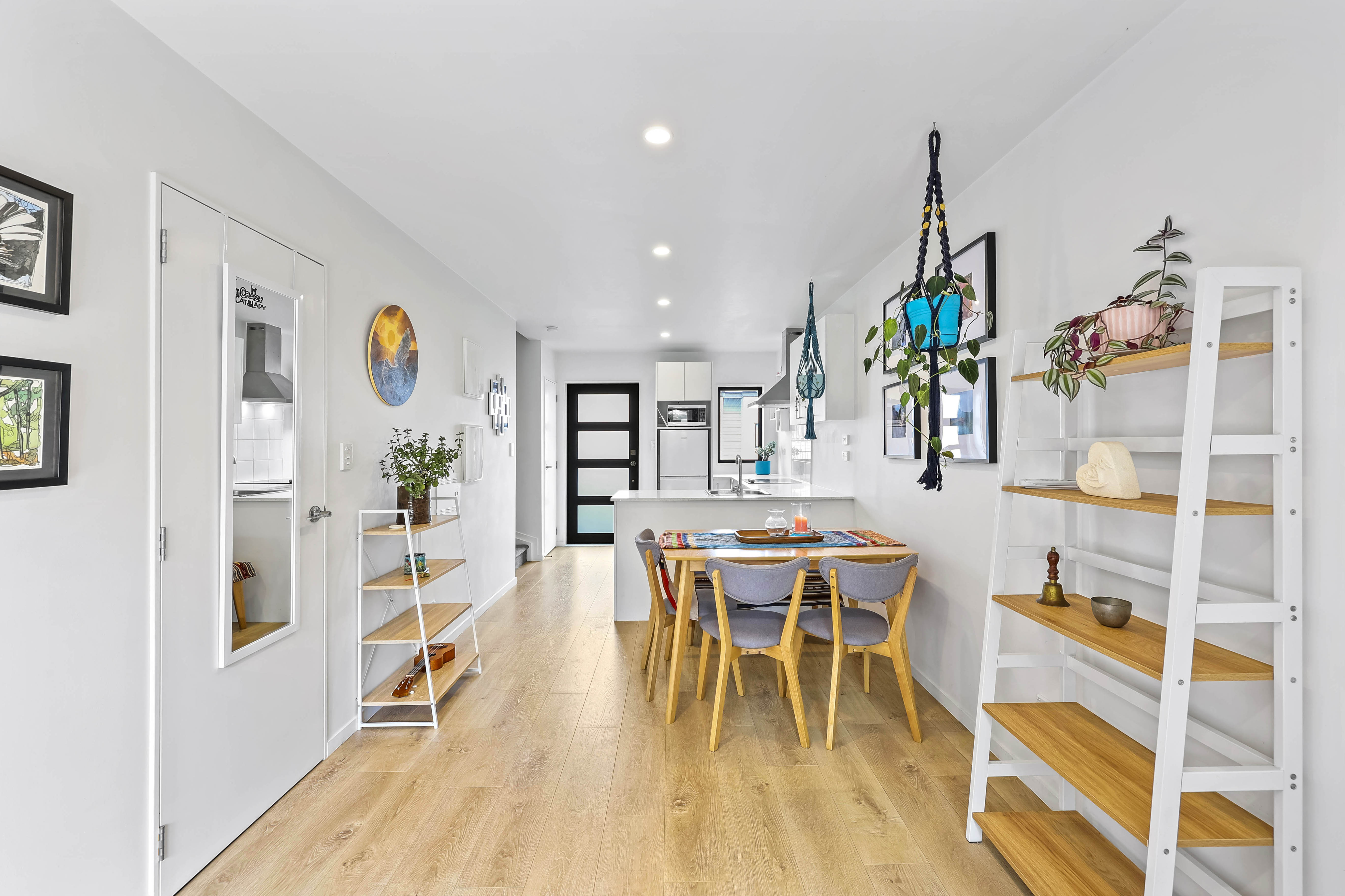 3/6 South Pacific Place, Henderson