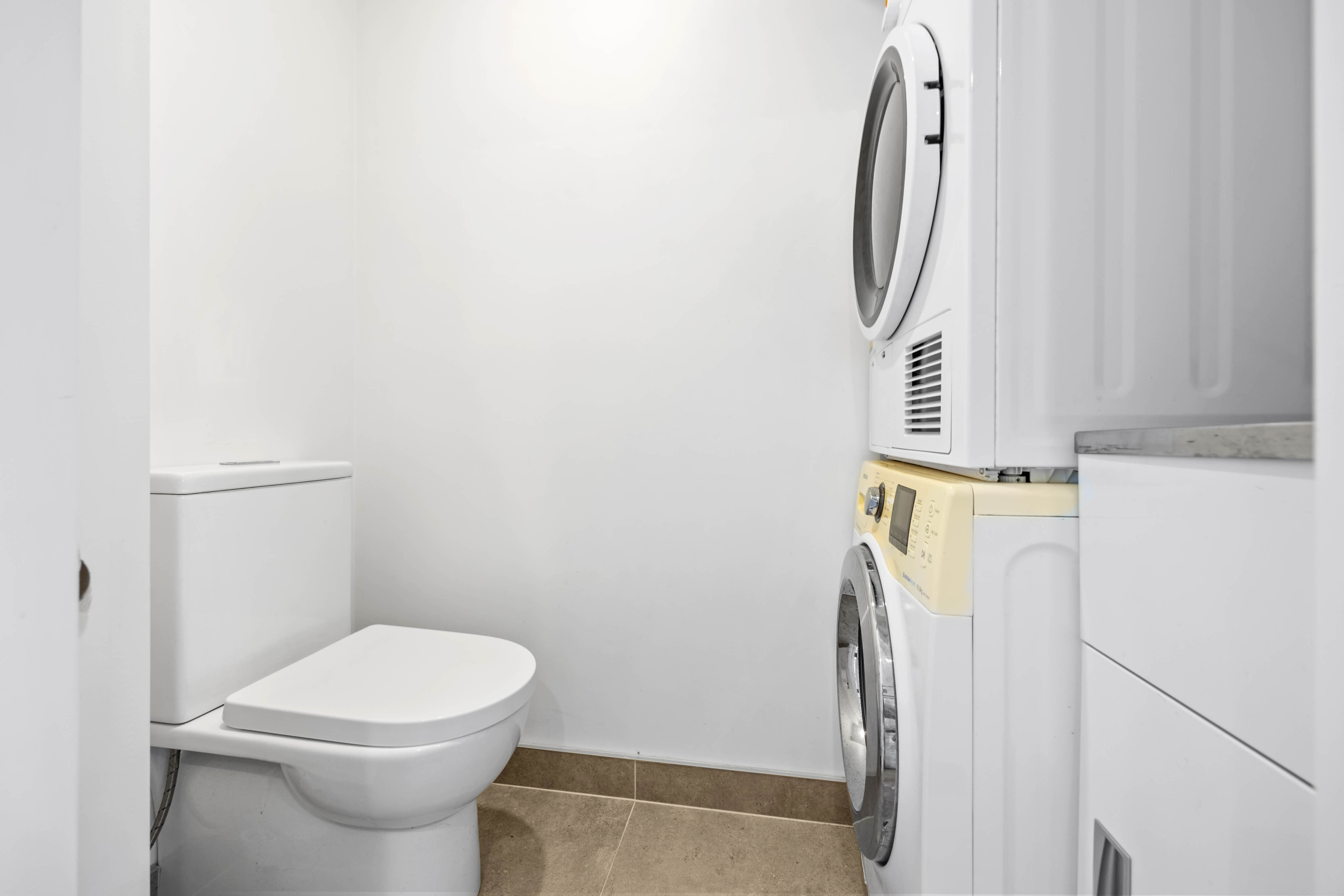 3/6 South Pacific Place, Henderson