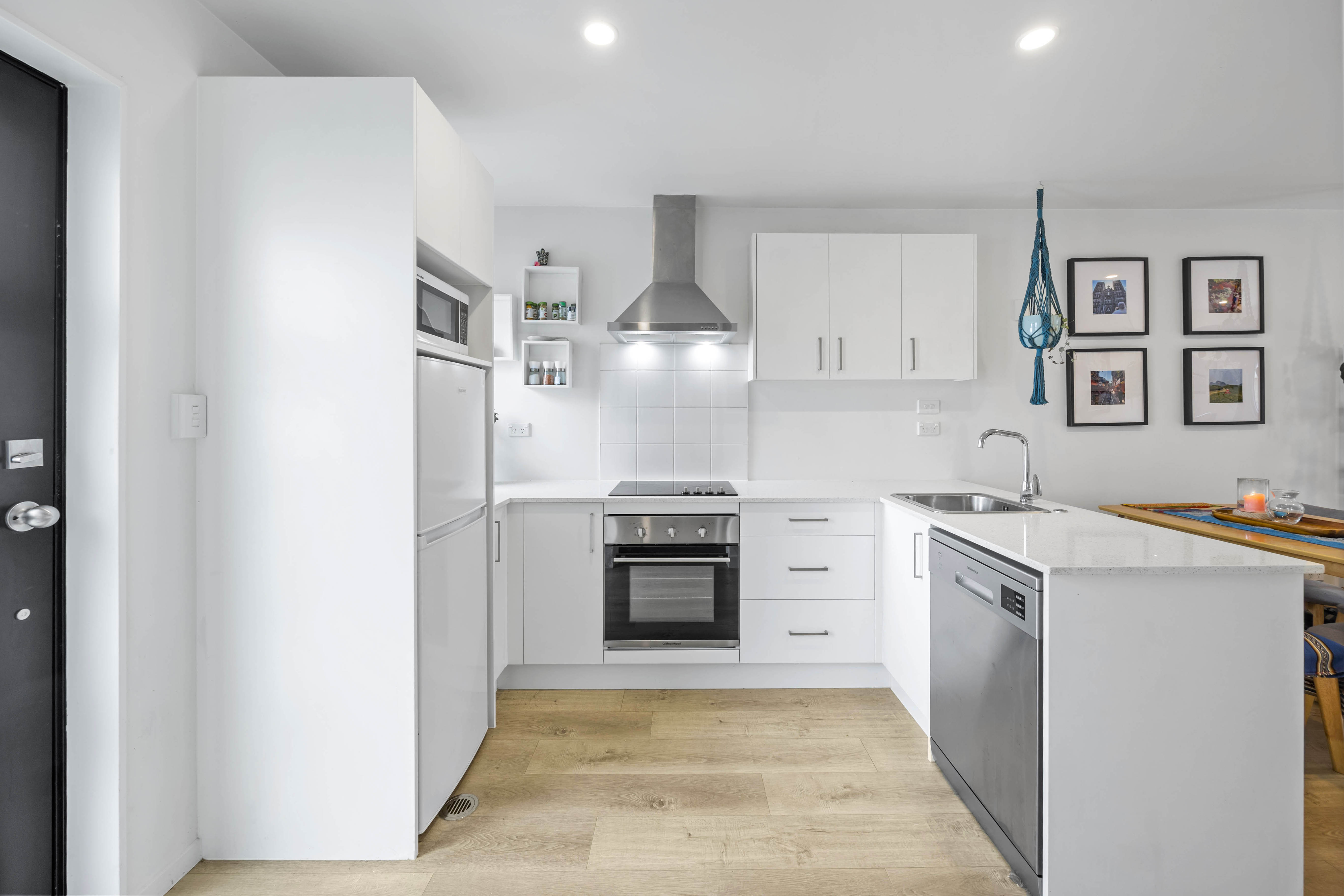 3/6 South Pacific Place, Henderson