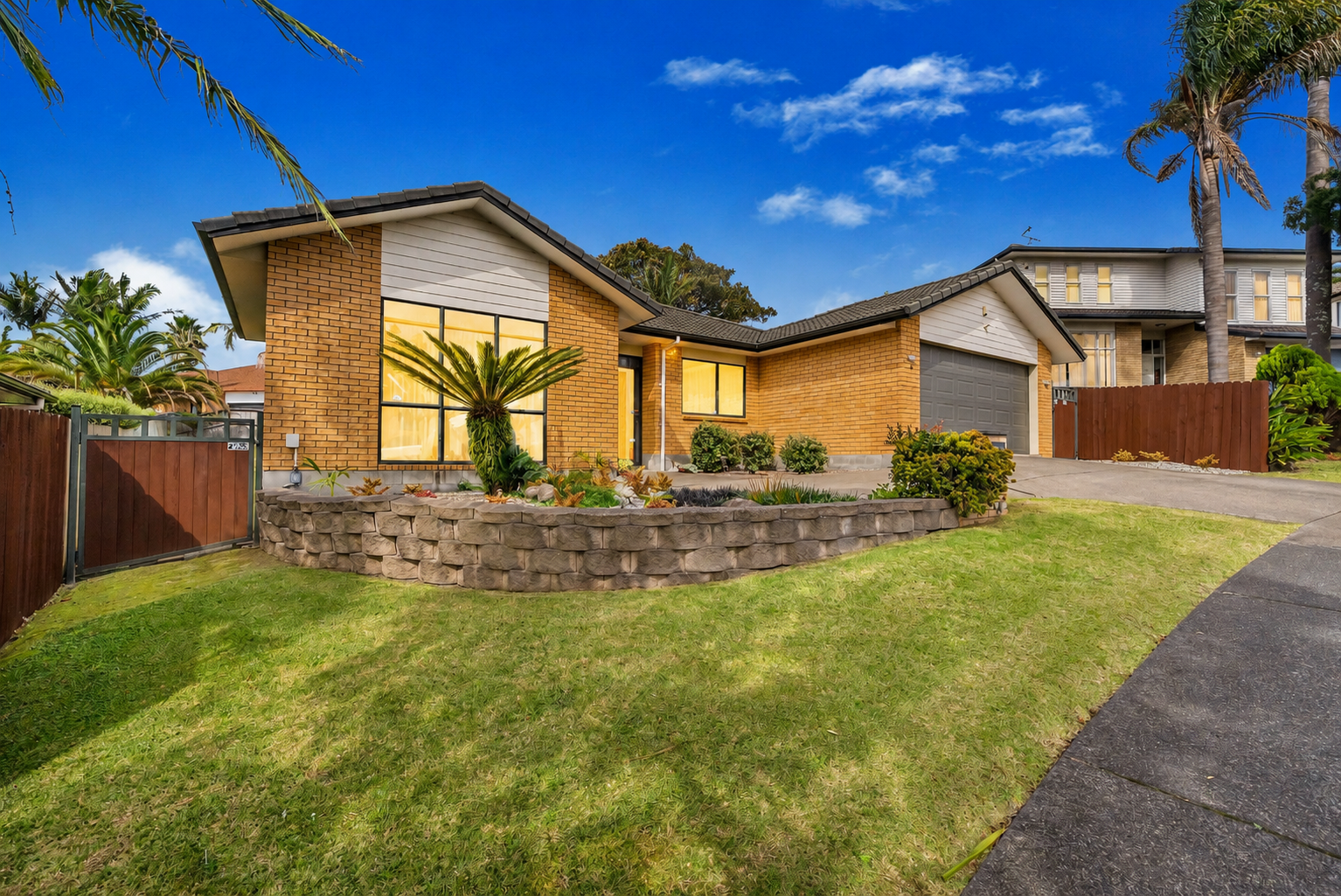 16 Leafield Crescent, Henderson