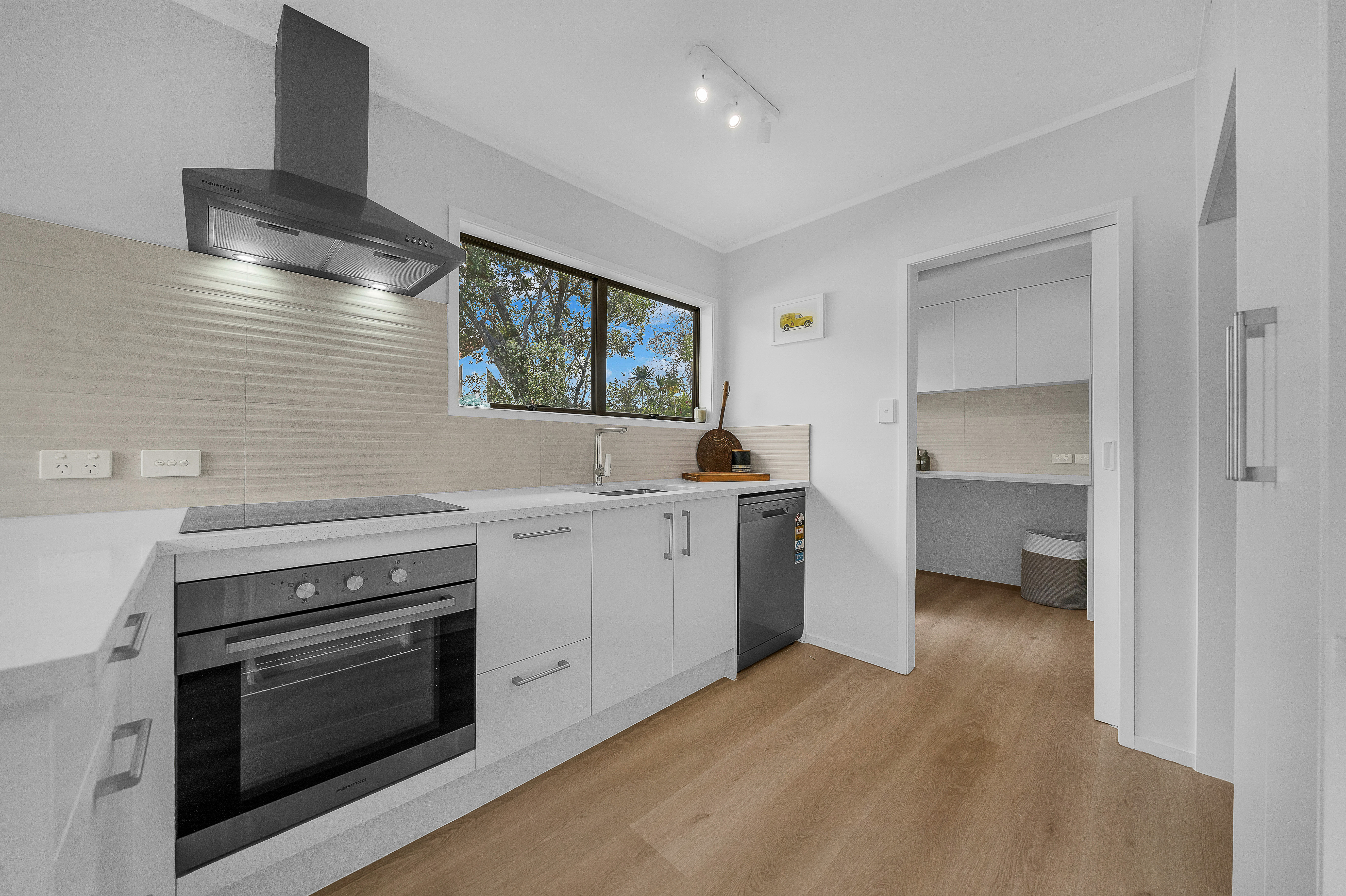 12 Sonnenberg Way, Titirangi