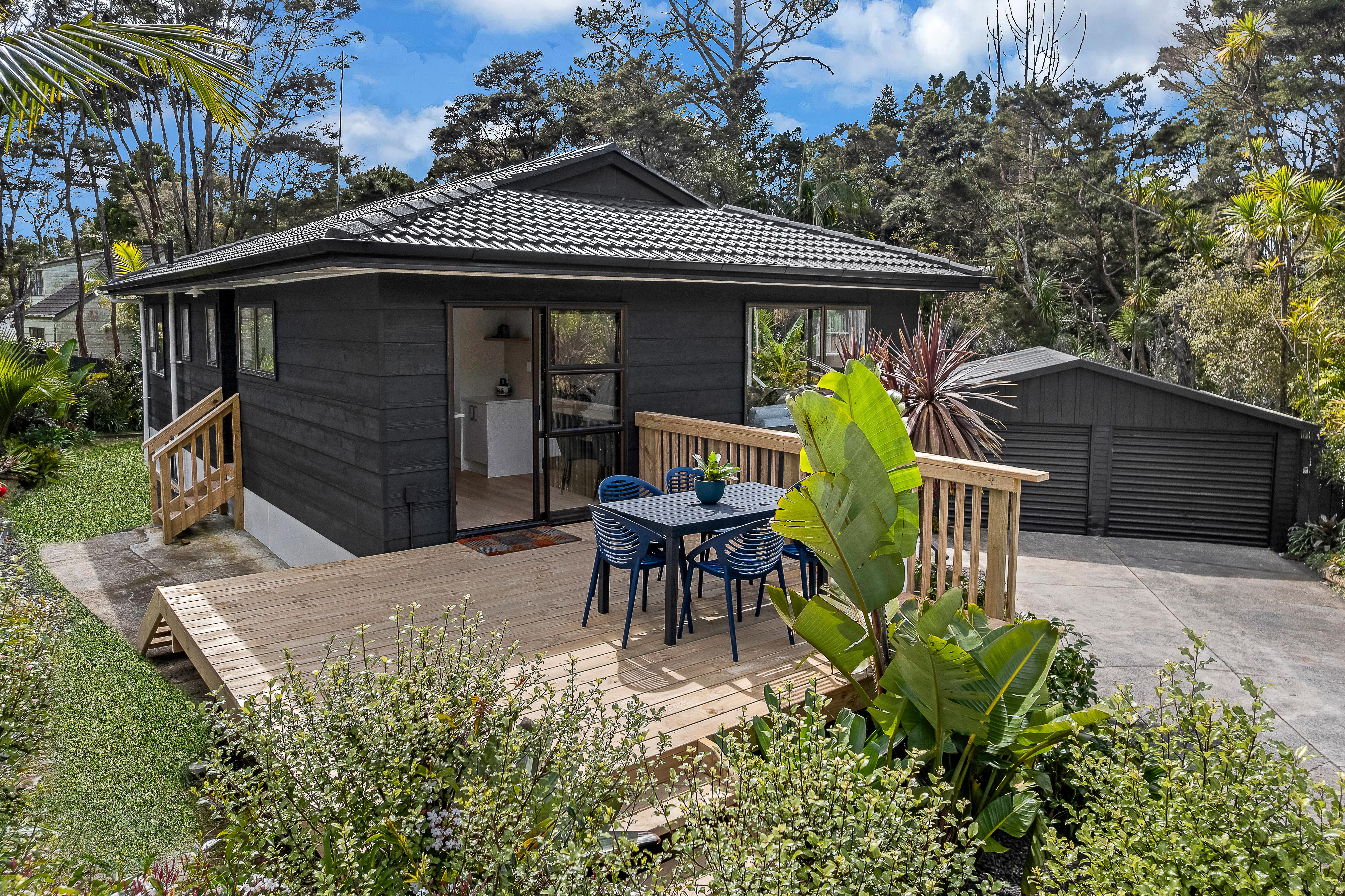 12 Sonnenberg Way, Titirangi