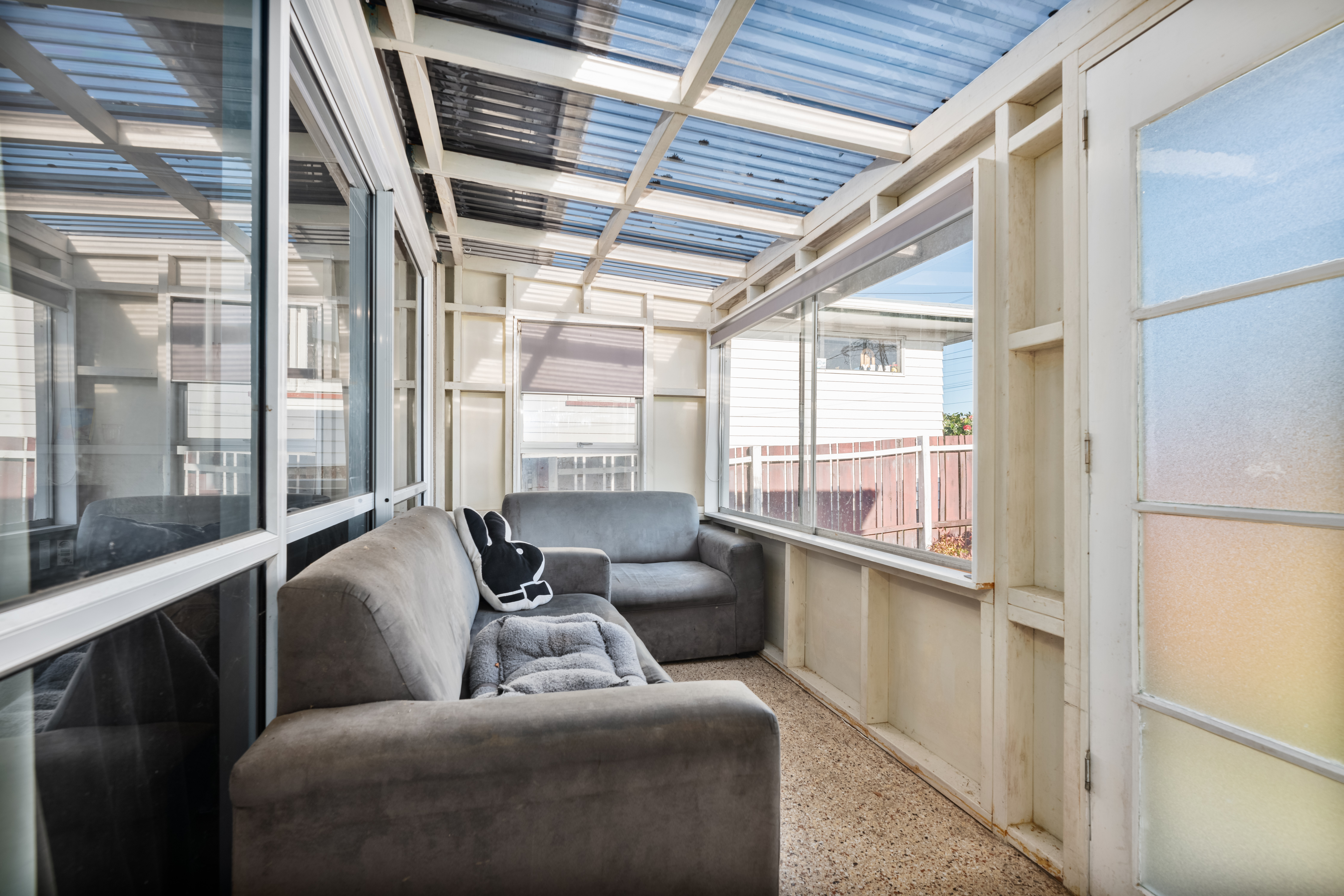 18 Huruhuru Road, Massey NZ