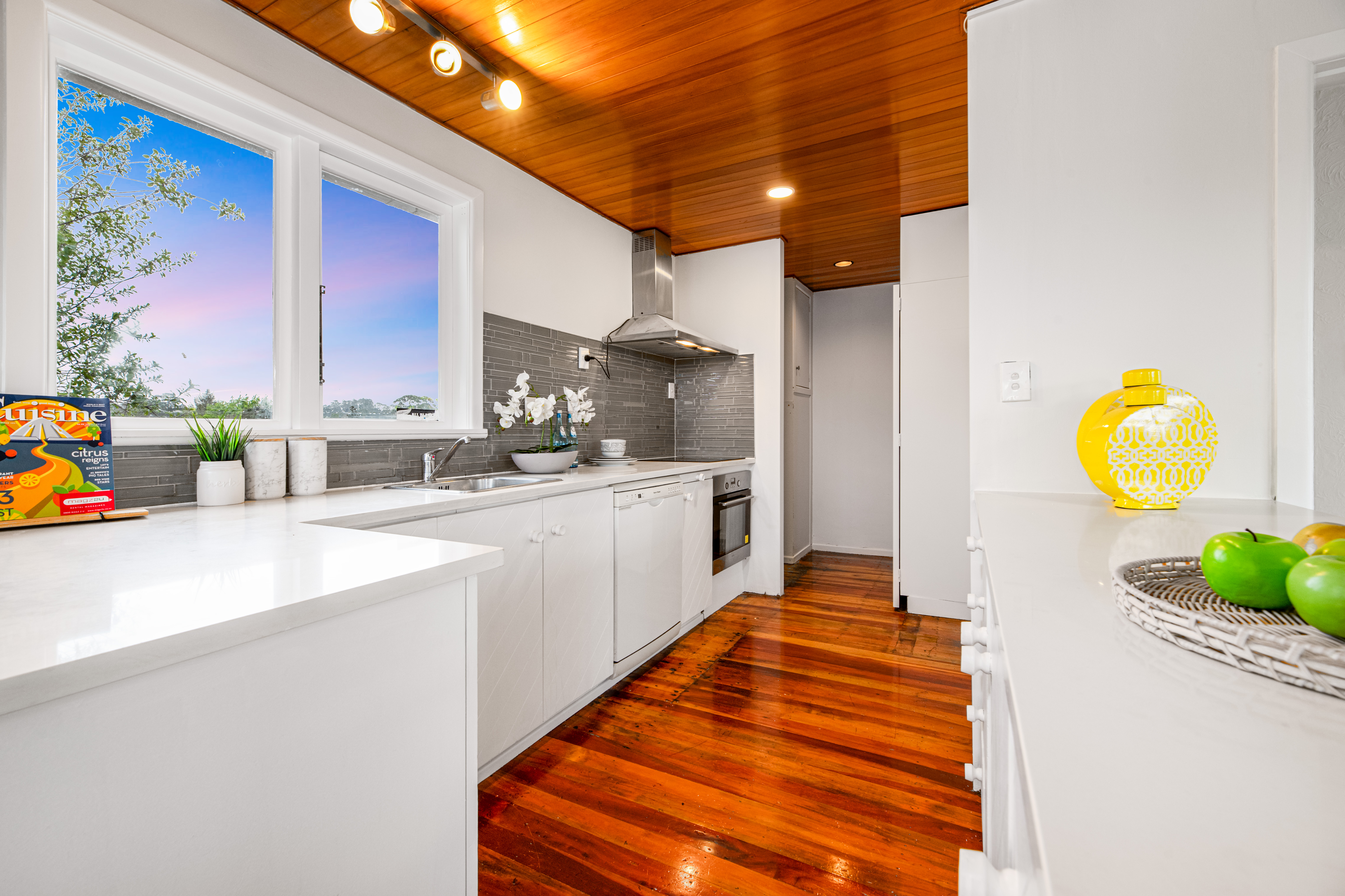 9b Harrington Road, Henderson NZ