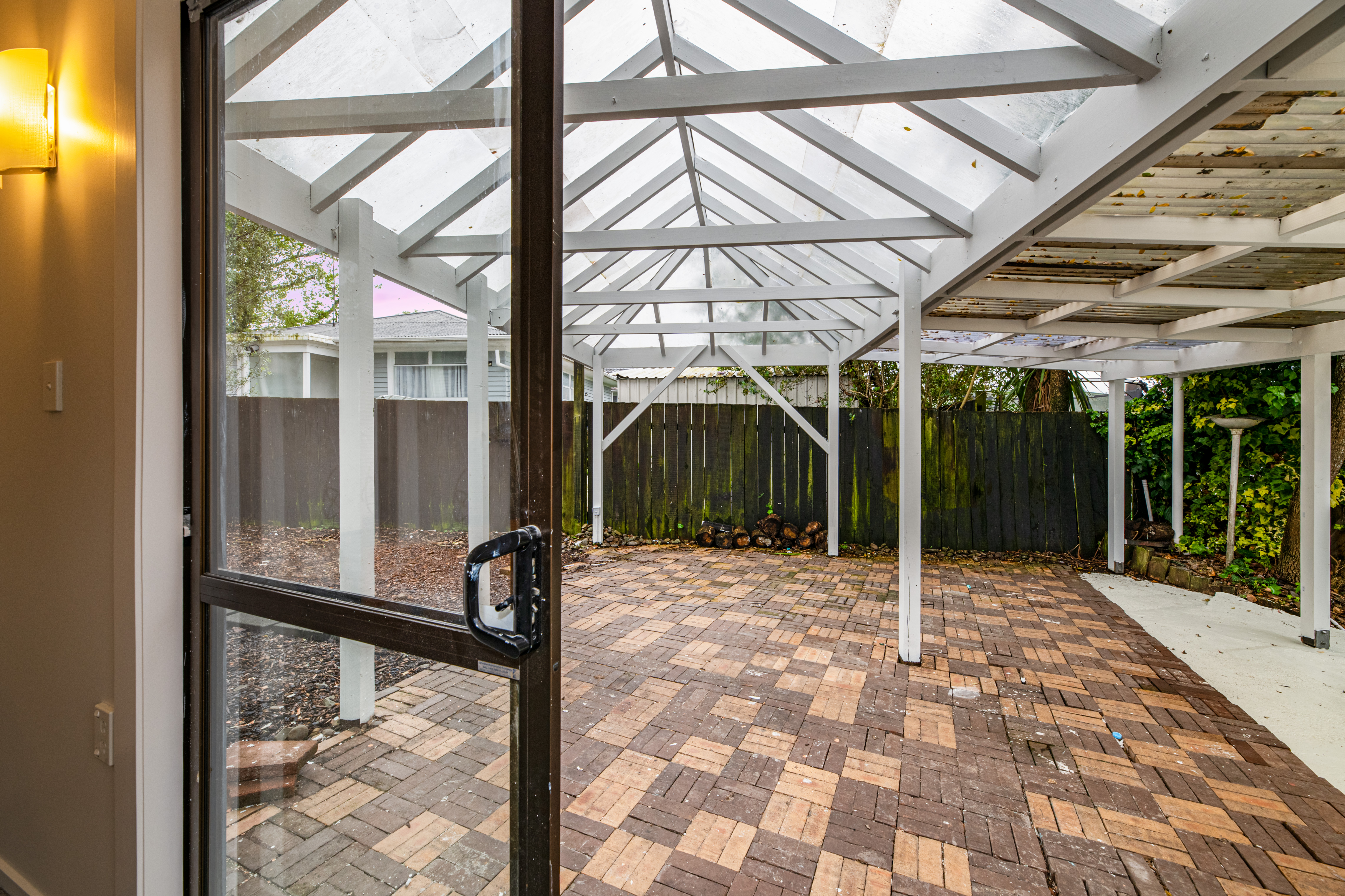 9b Harrington Road, Henderson NZ