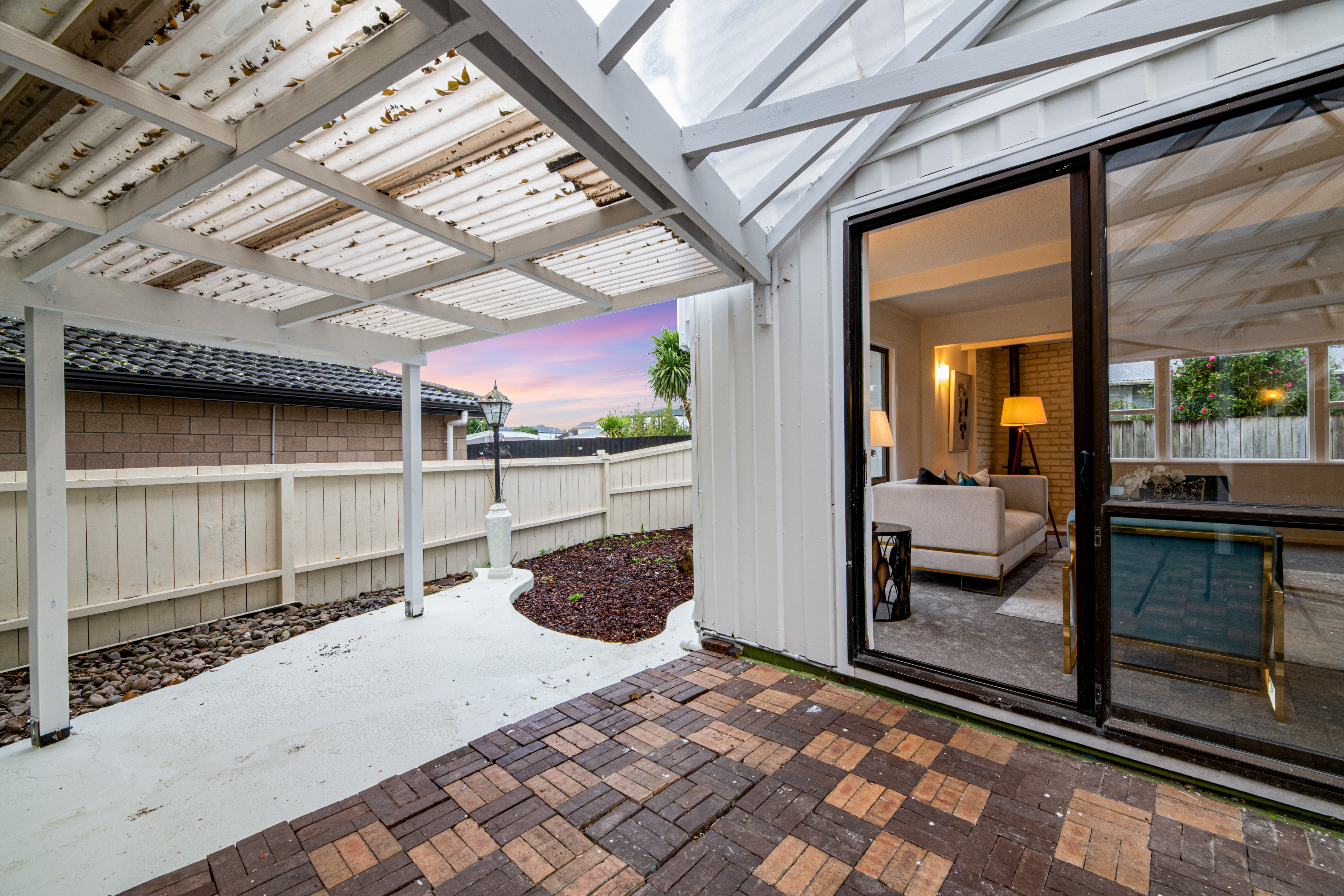 9b Harrington Road, Henderson NZ