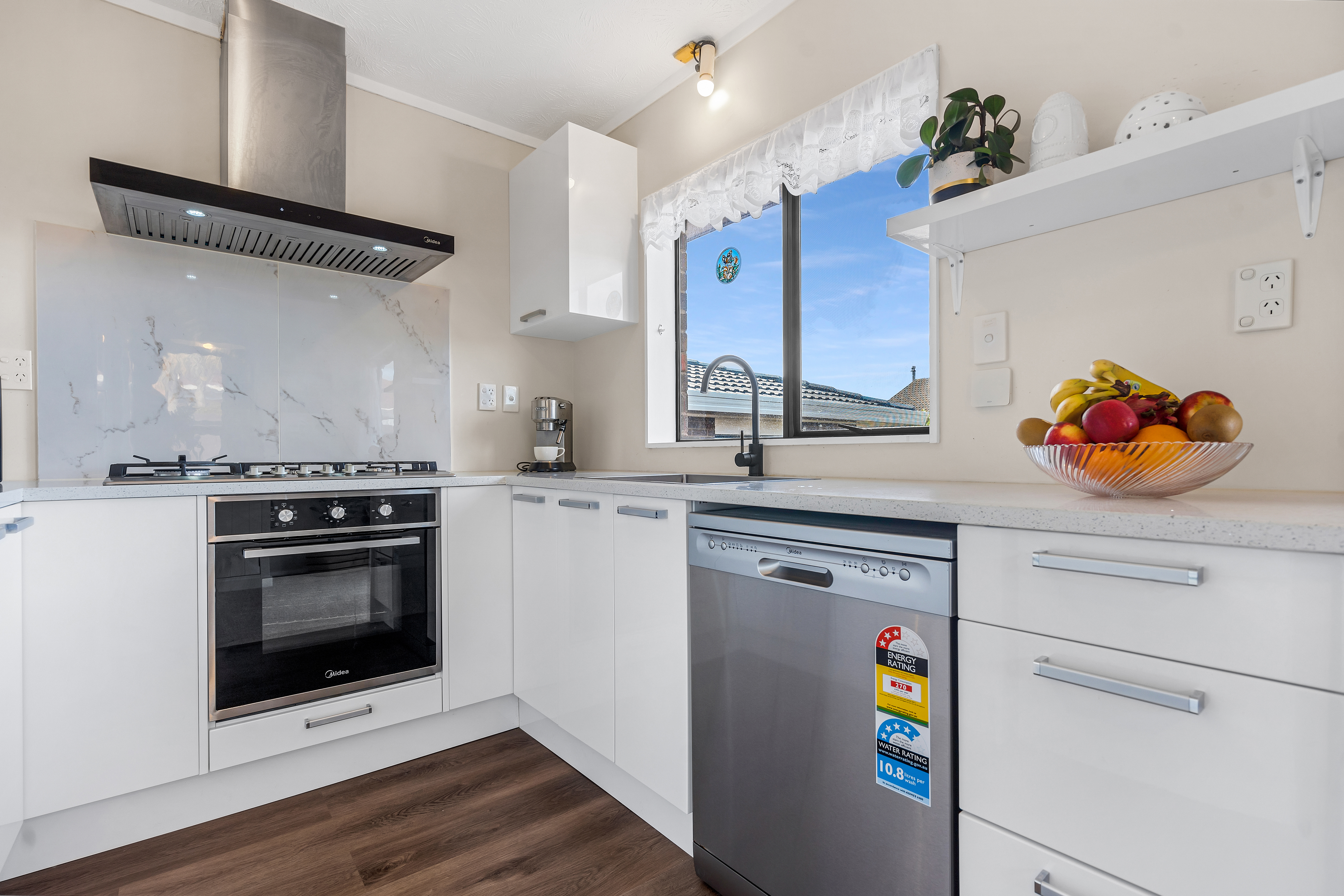 4a Spring Grove, Henderson Heights NZ