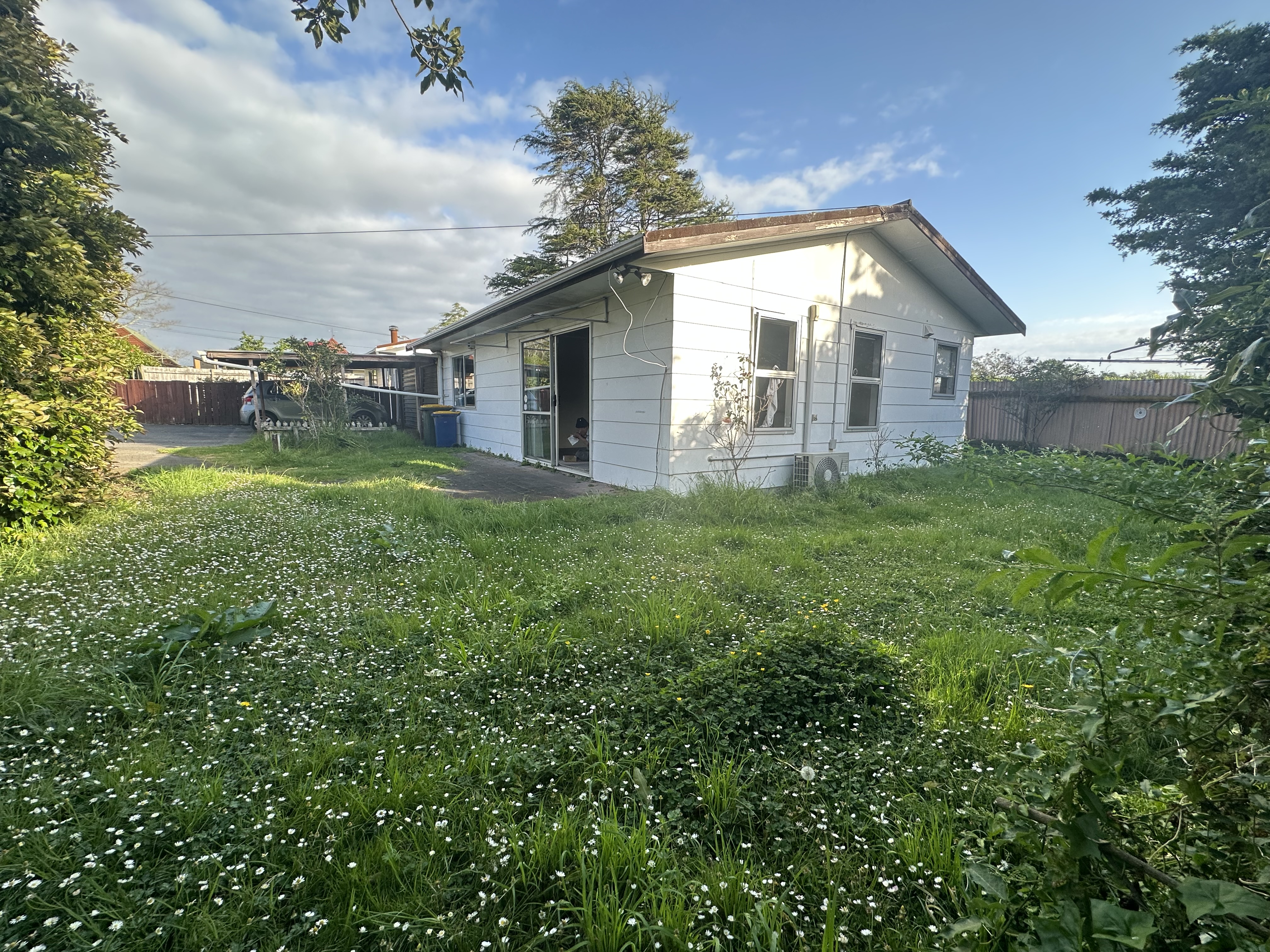 2/60b Swanson Road, Henderson NZ