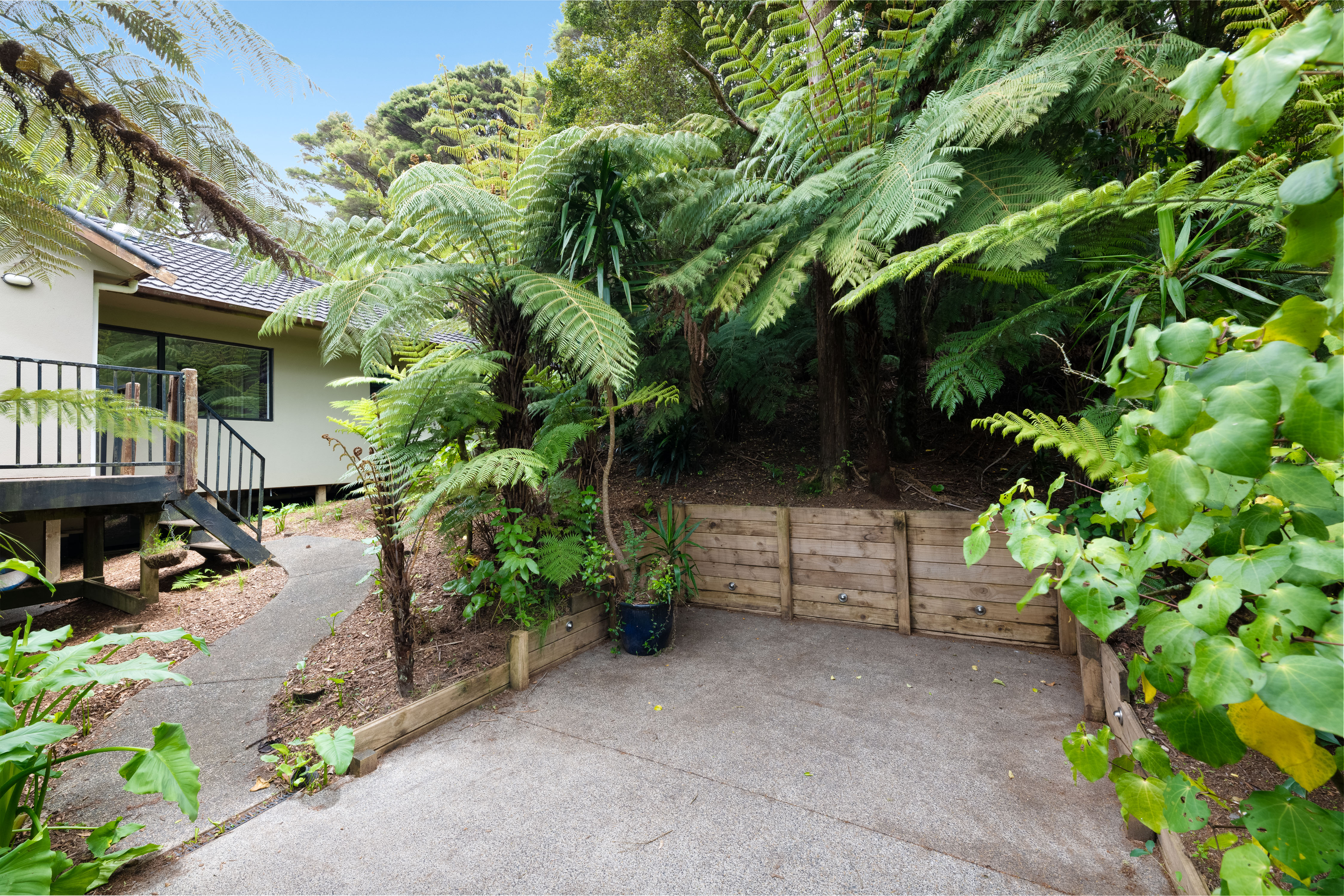 147b Colwill Road, Massey NZ