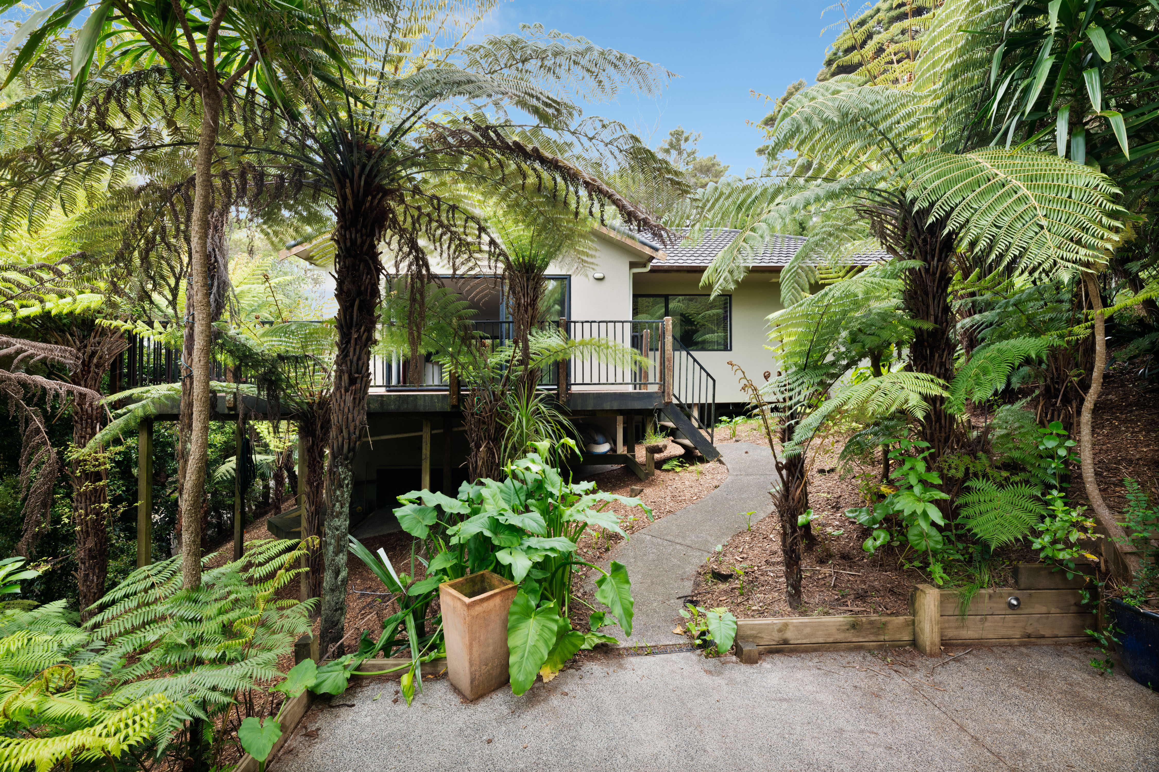 147b Colwill Road, Massey NZ