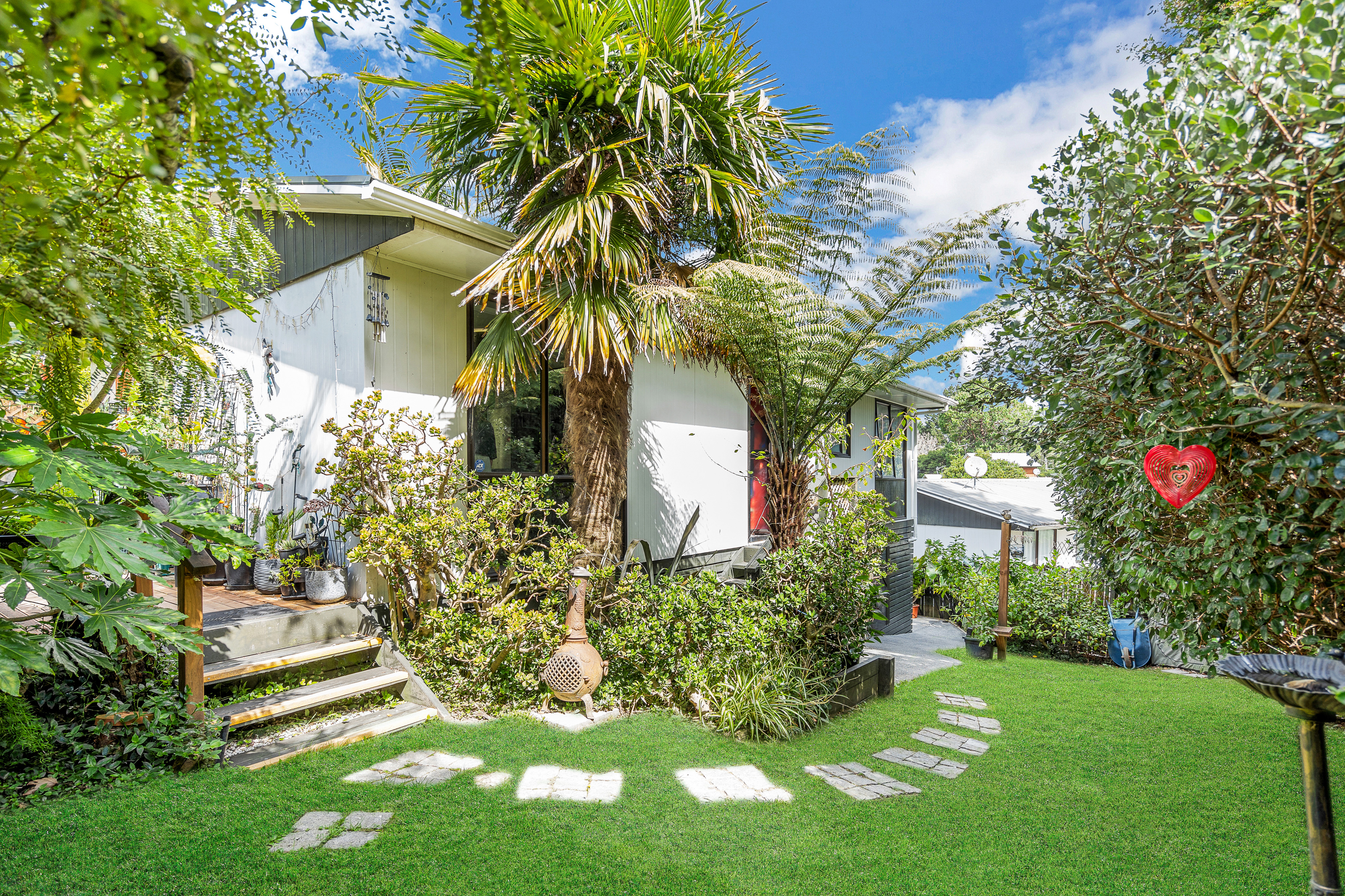 2/23 Rehia Road, Massey NZ