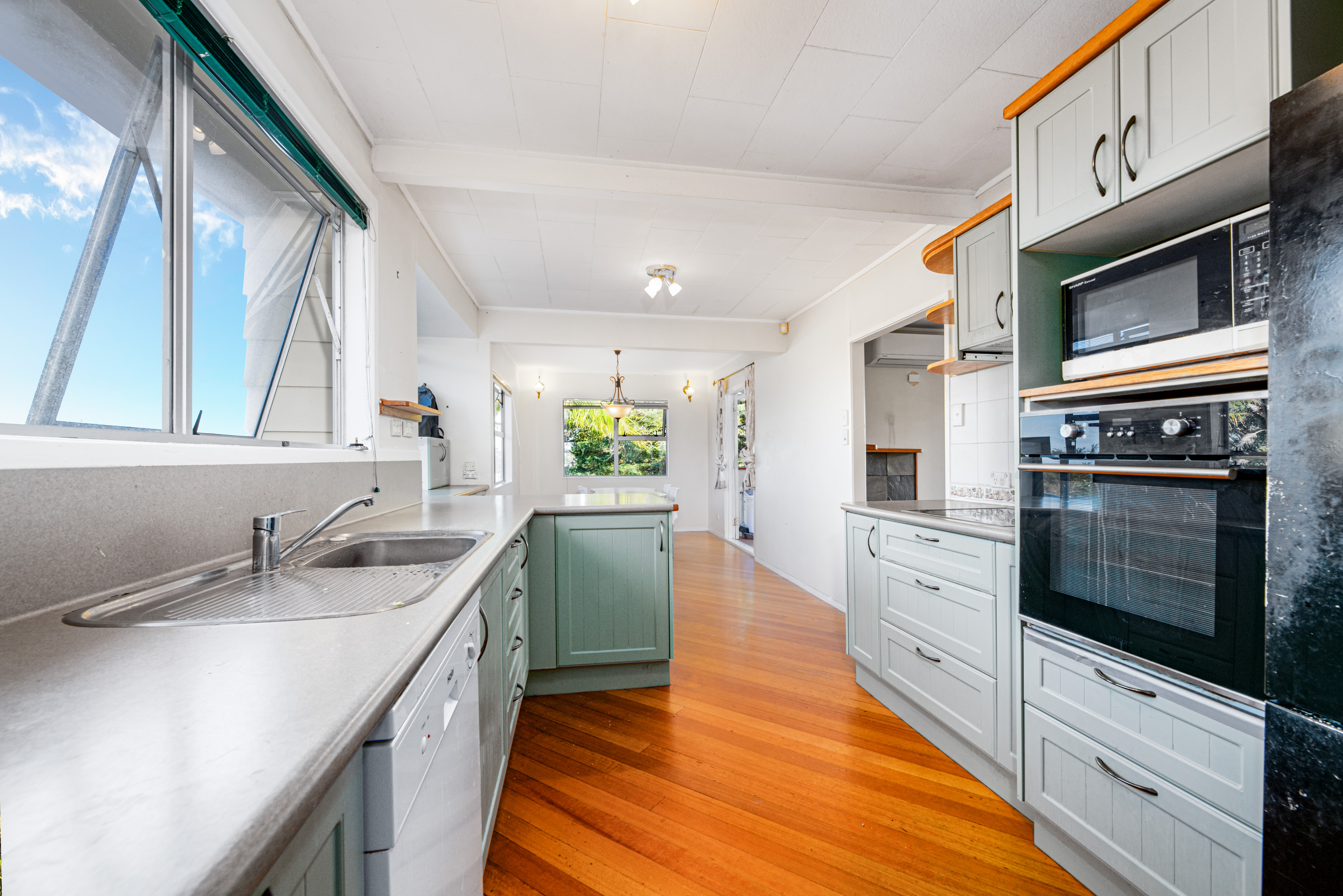 40 & 40a Eyre Street, Henderson Heights NZ