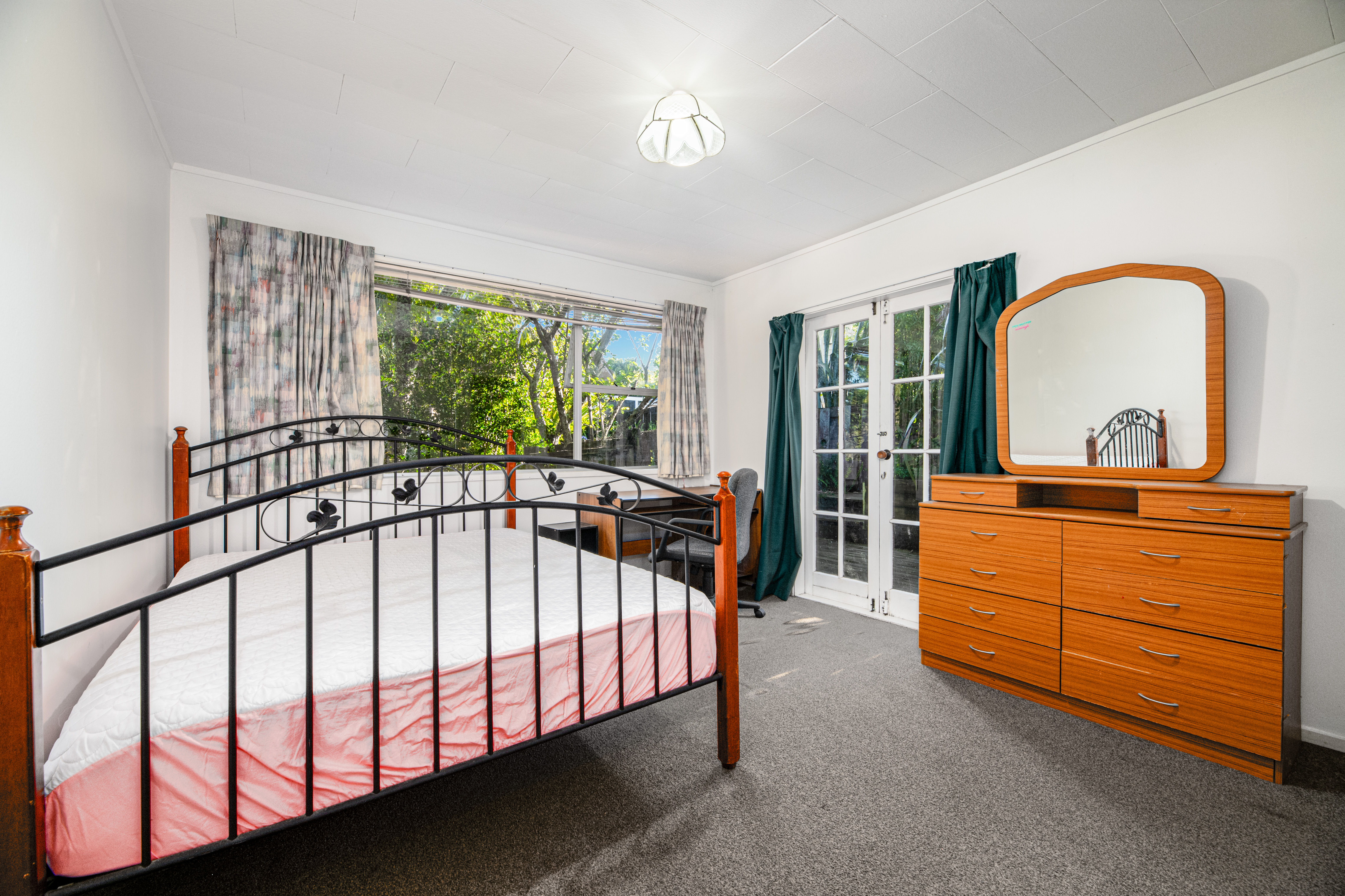 40 & 40a Eyre Street, Henderson Heights NZ