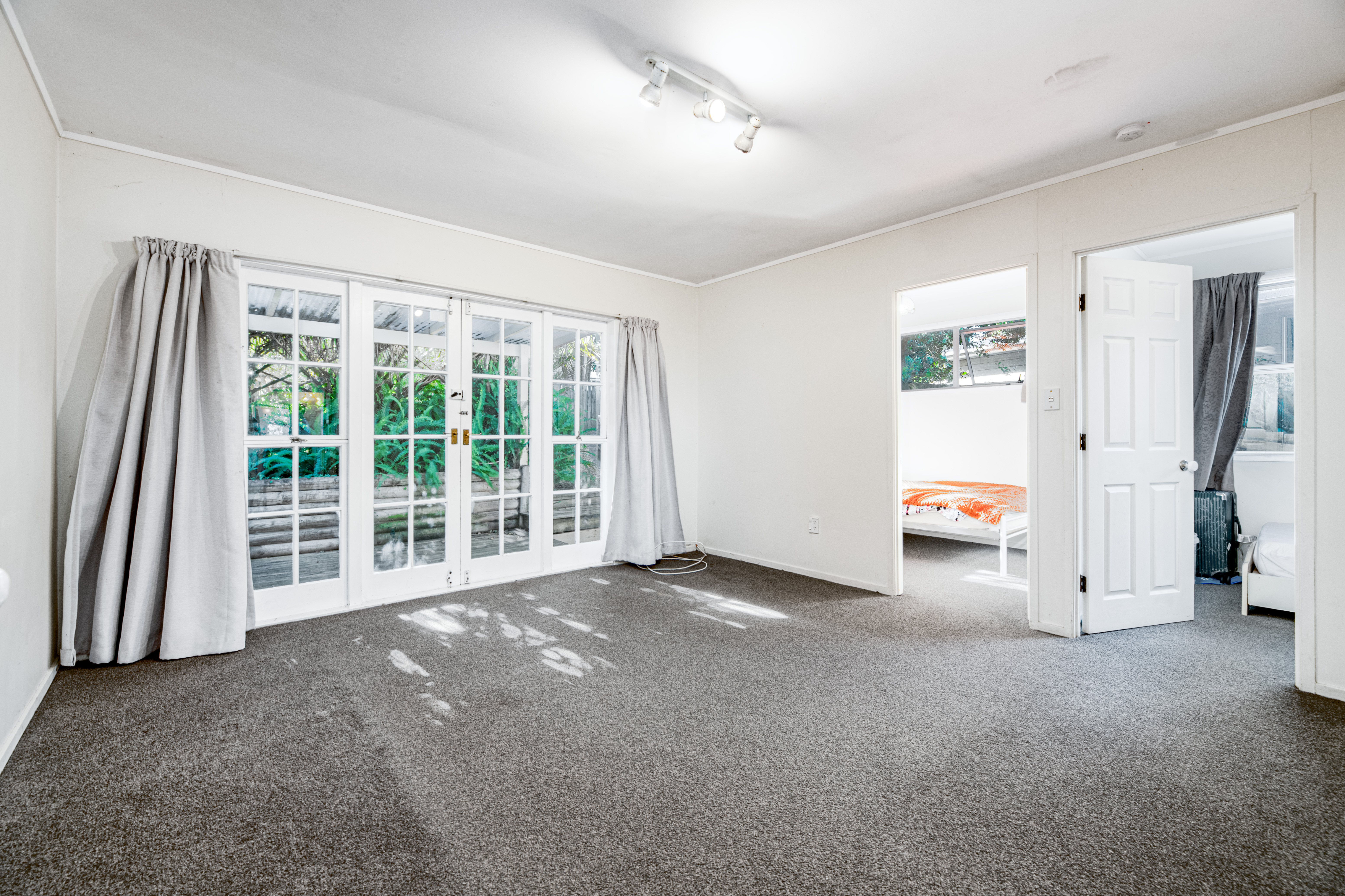 40 & 40a Eyre Street, Henderson Heights NZ