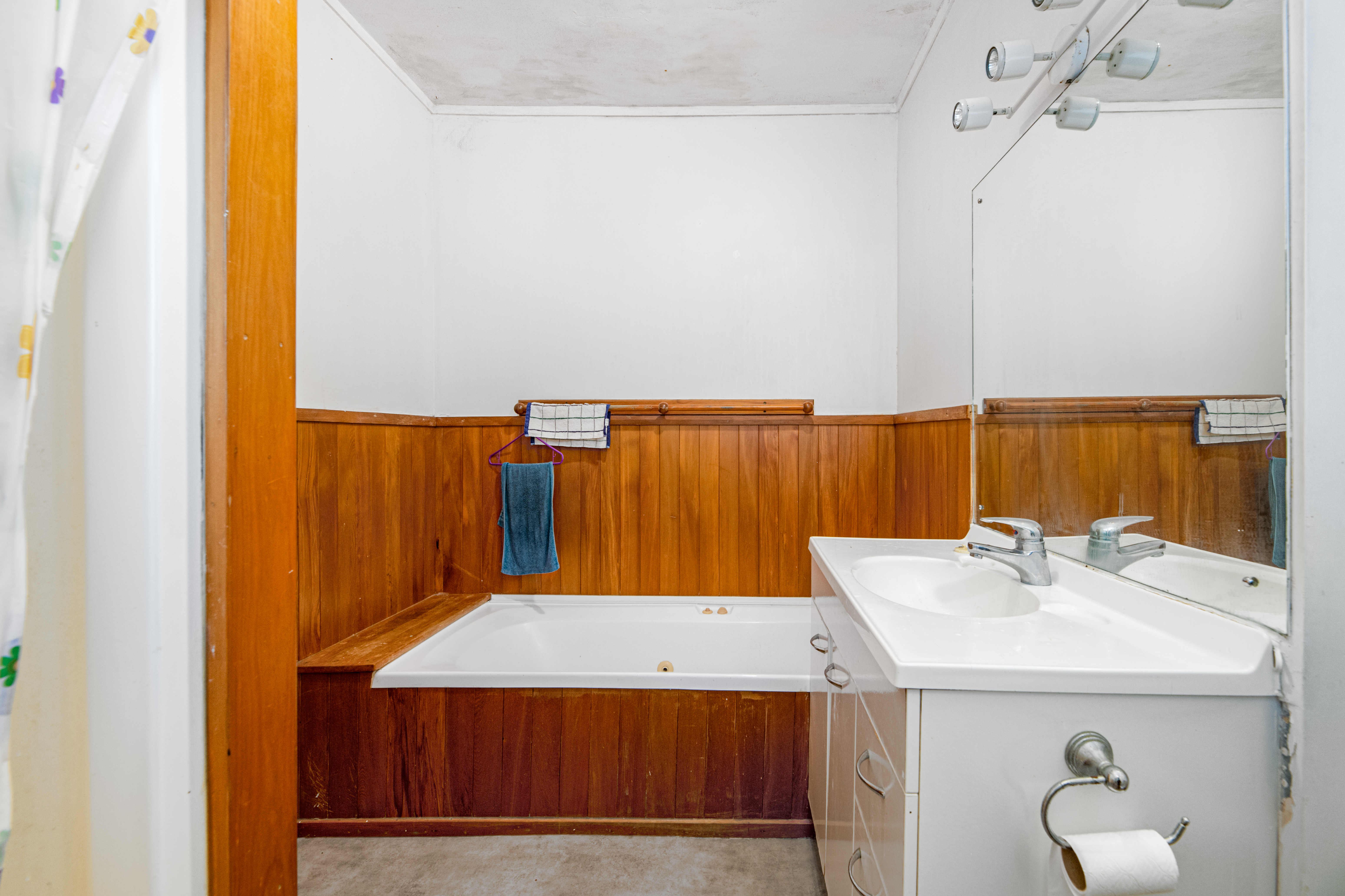 40 & 40a Eyre Street, Henderson Heights NZ