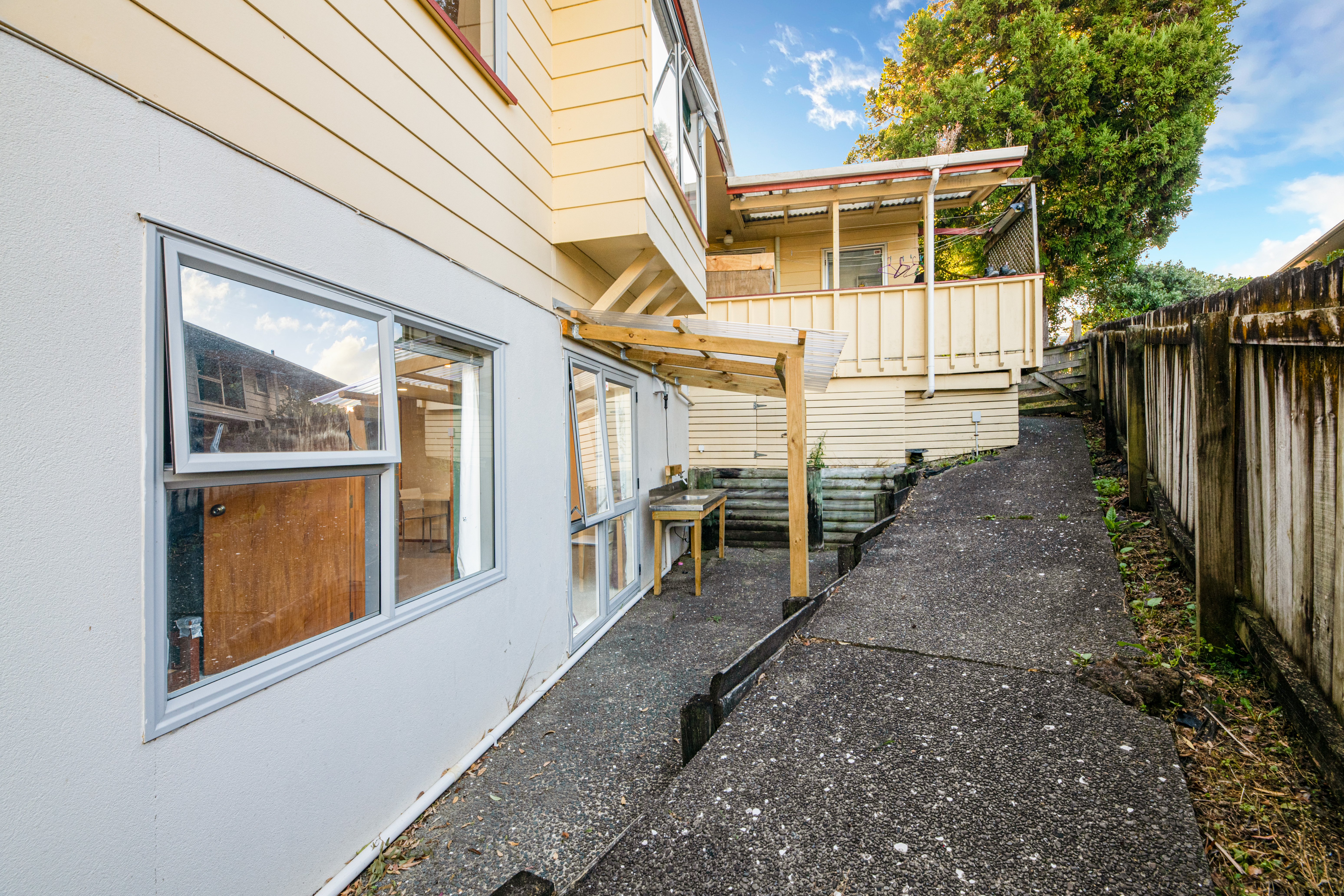 40 & 40a Eyre Street, Henderson Heights NZ